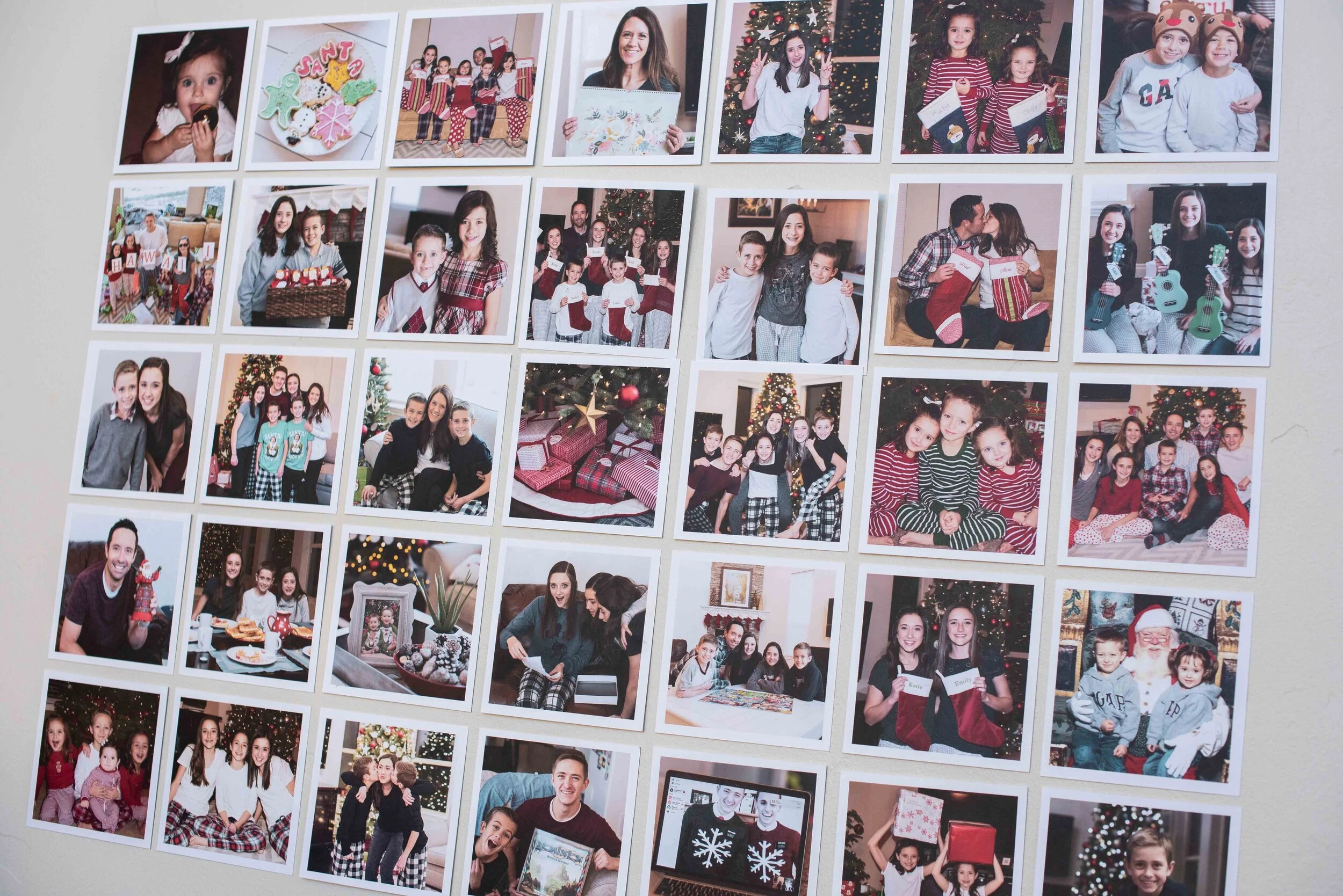 12-10 Christmas decor and elf pics-1.jpg