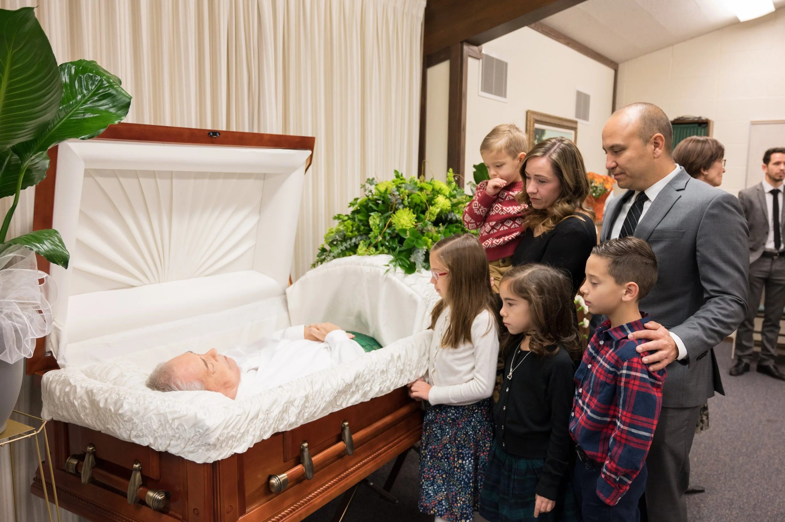 Thanksgiving-Funeral-123.jpg