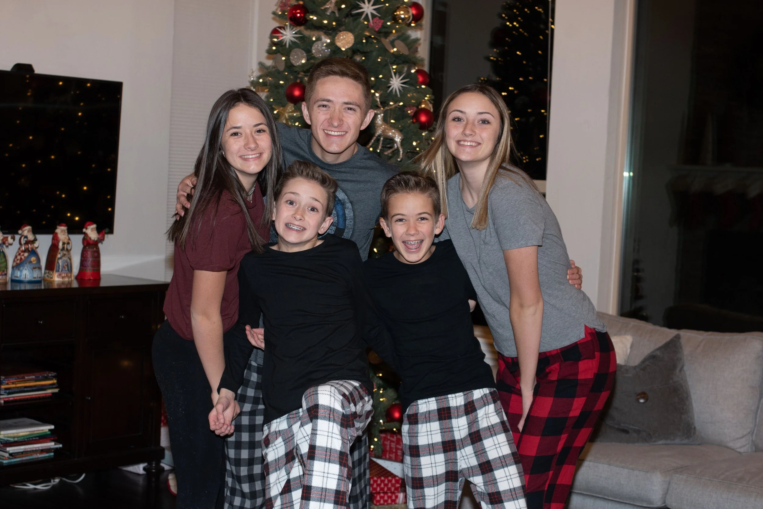 Christmas Eve pj pictures Blog-14.jpg