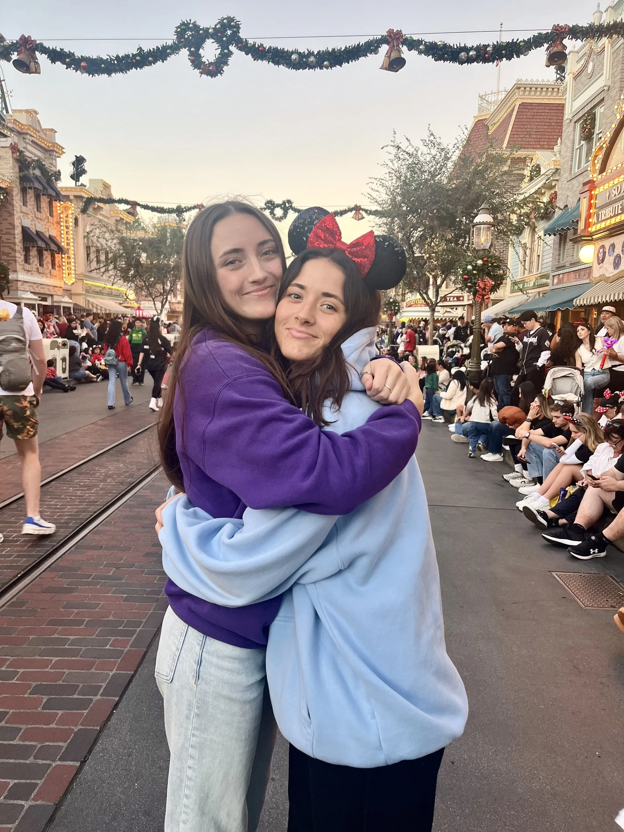 Disney mainstreet girls.jpg