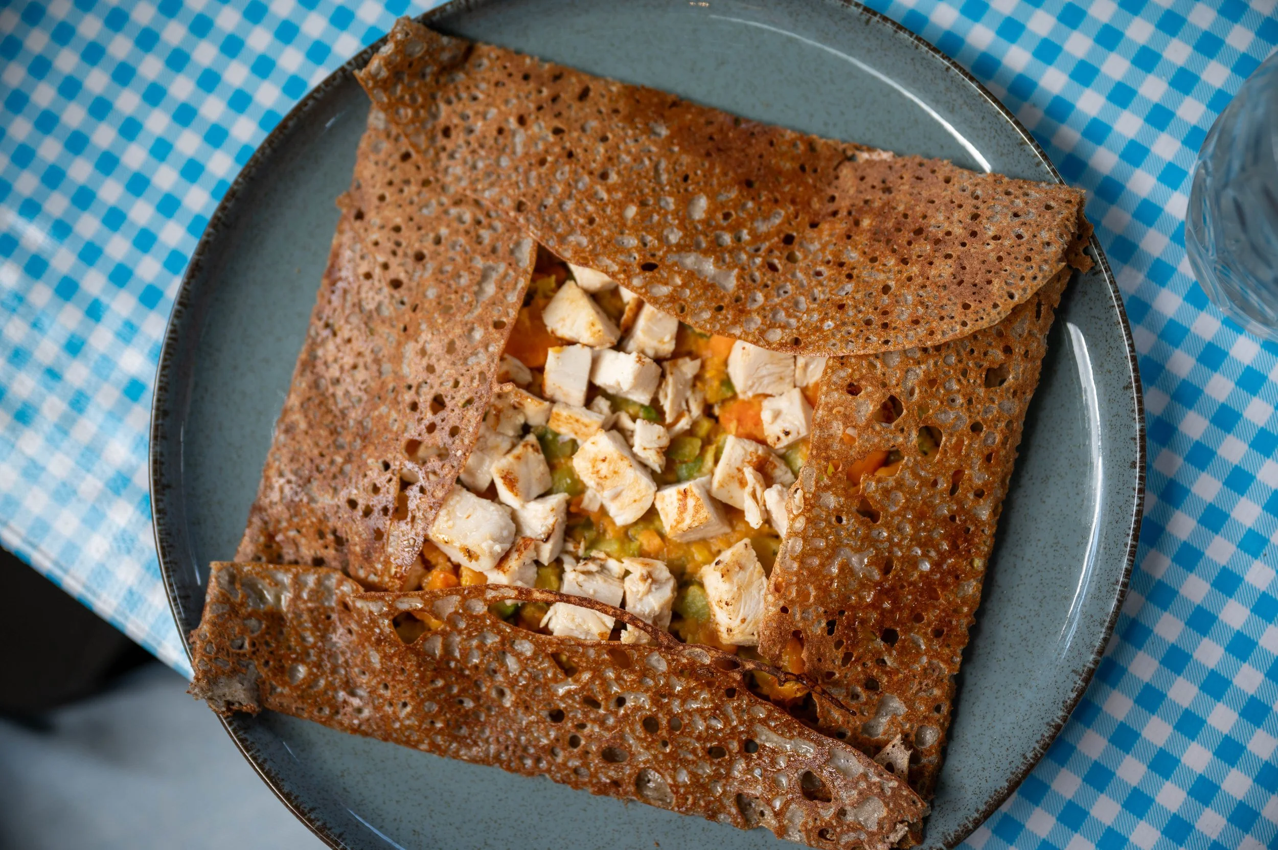 Lunch and walking through Amboise-65.jpg