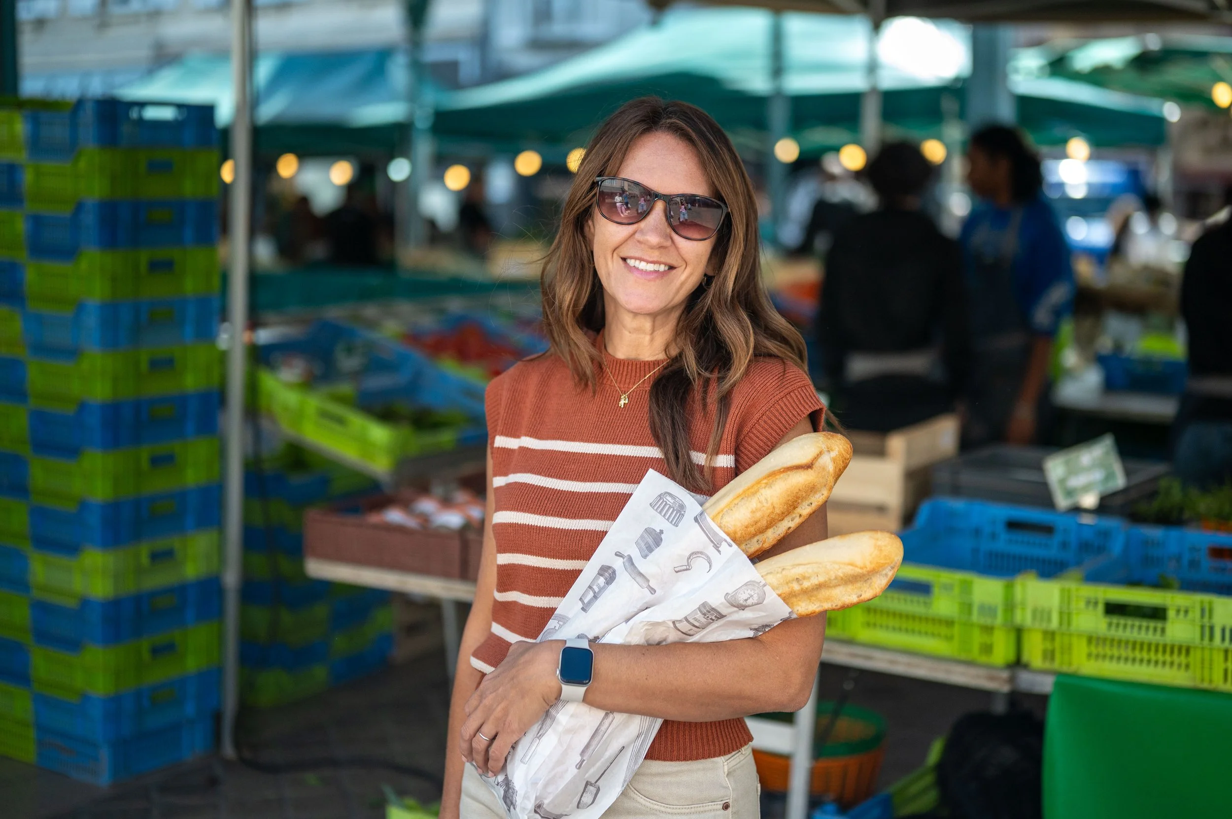 Chartres Cathedral and market-36.jpg