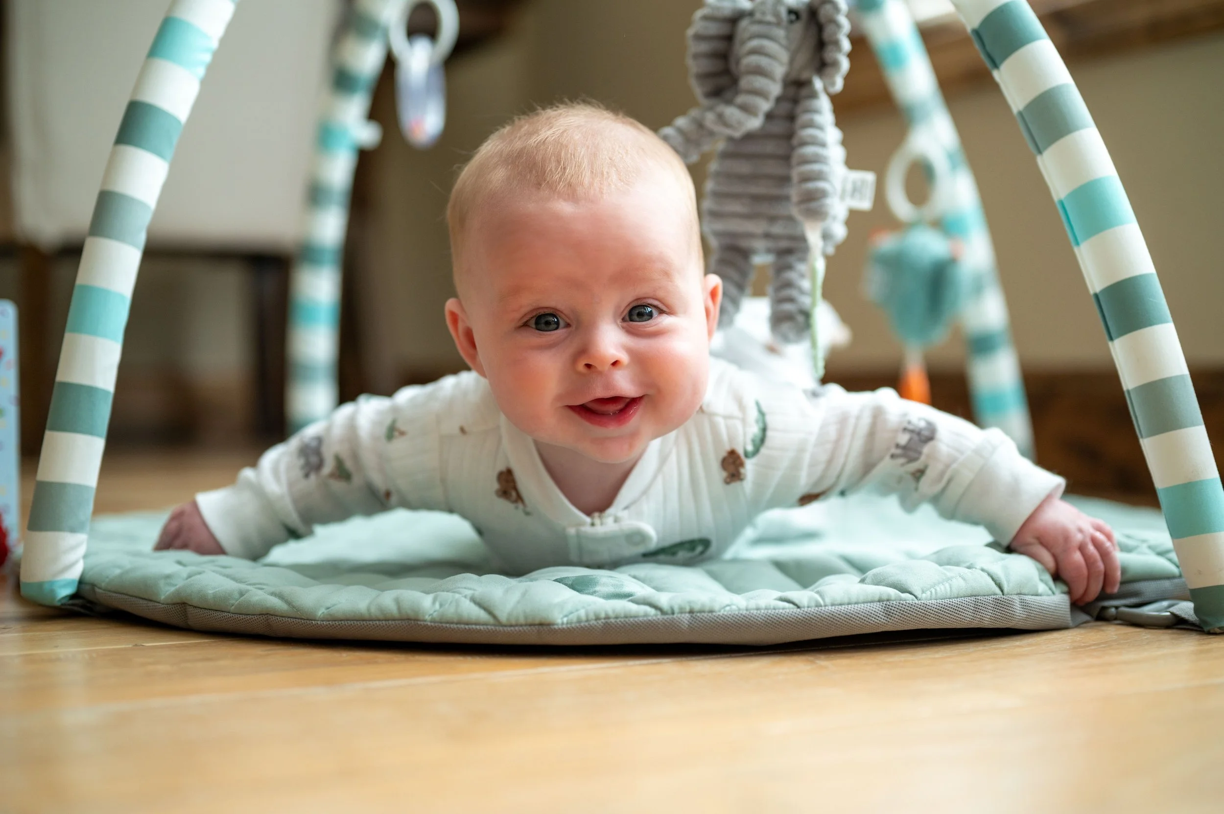 Graham 4 months at the Lodge-9.jpg