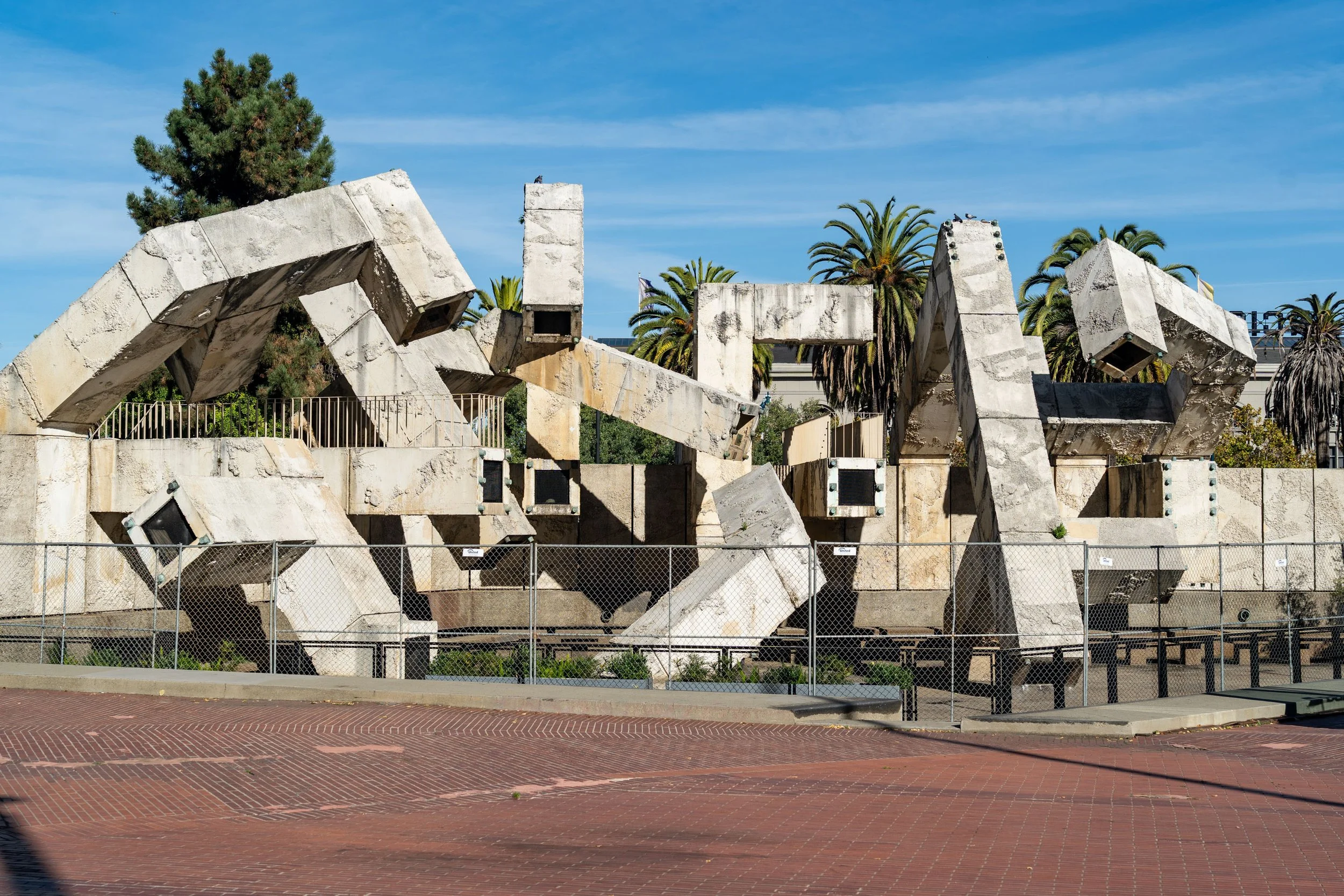 Docomomo US/Northern California Appeals “Emergency” Removal of Vaillancourt Fountain, Calls for Thoughtful Design Alternatives and Public Process