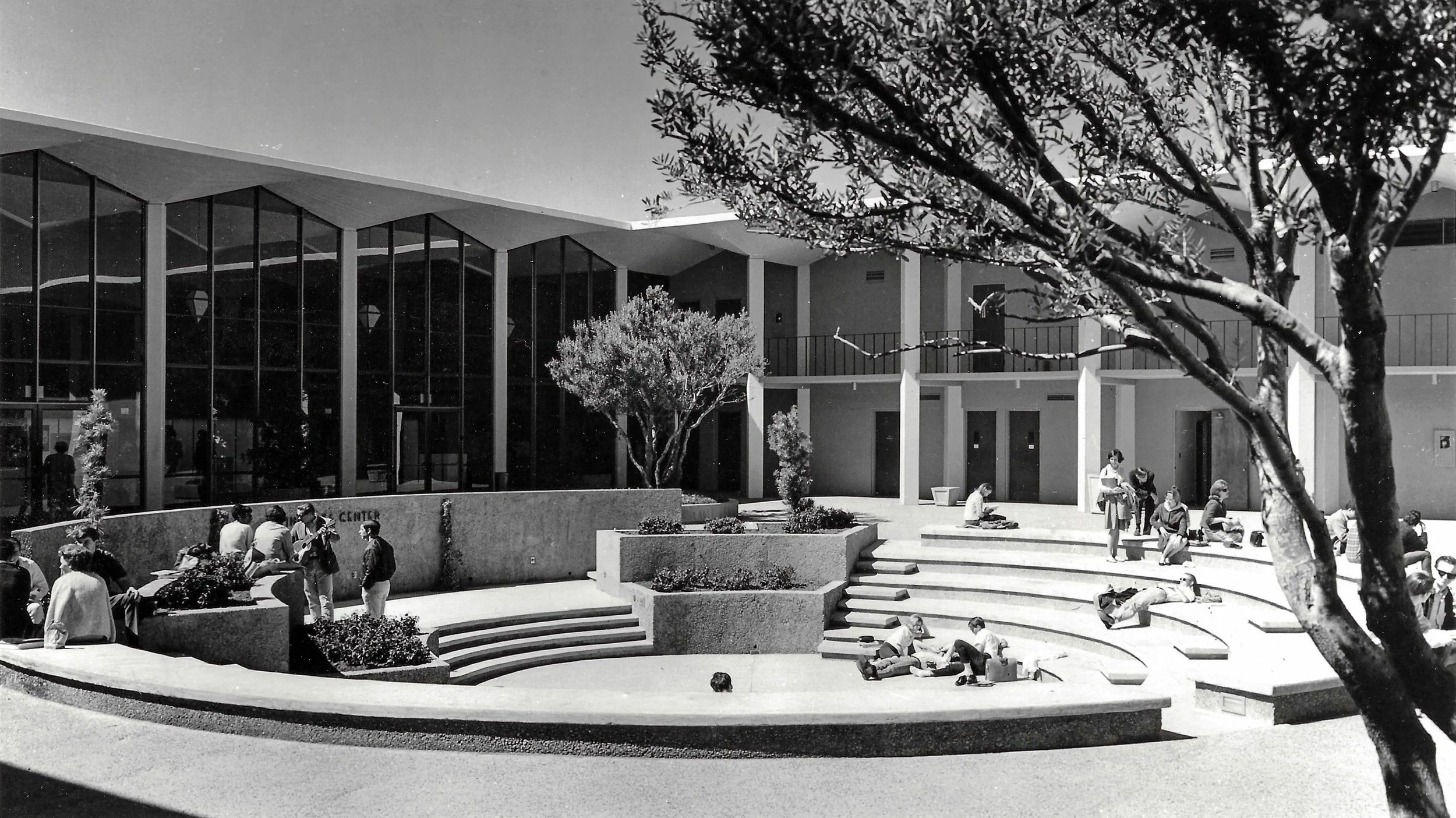 1963