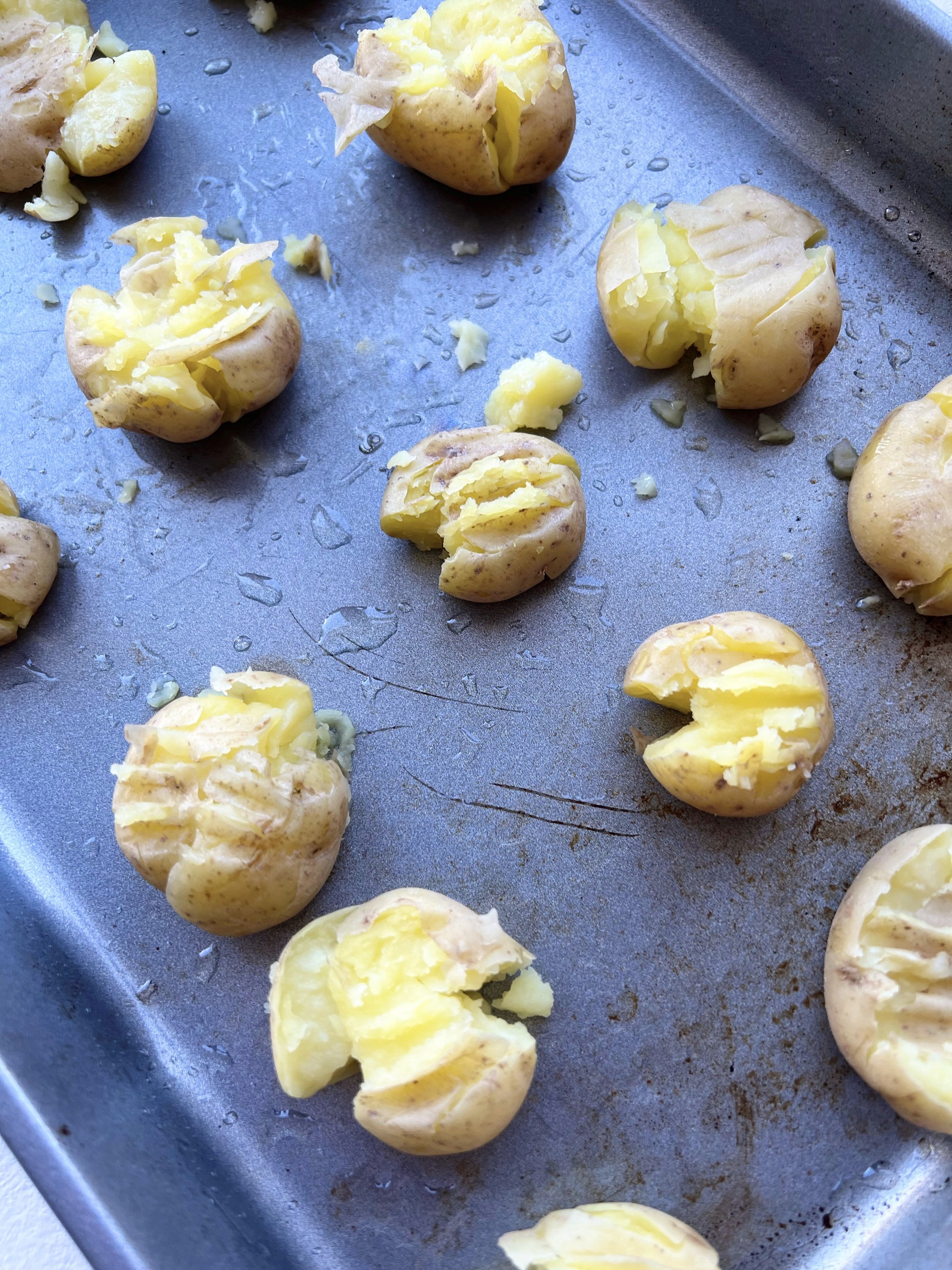 Cheesy Crispy Smashed Potatoes