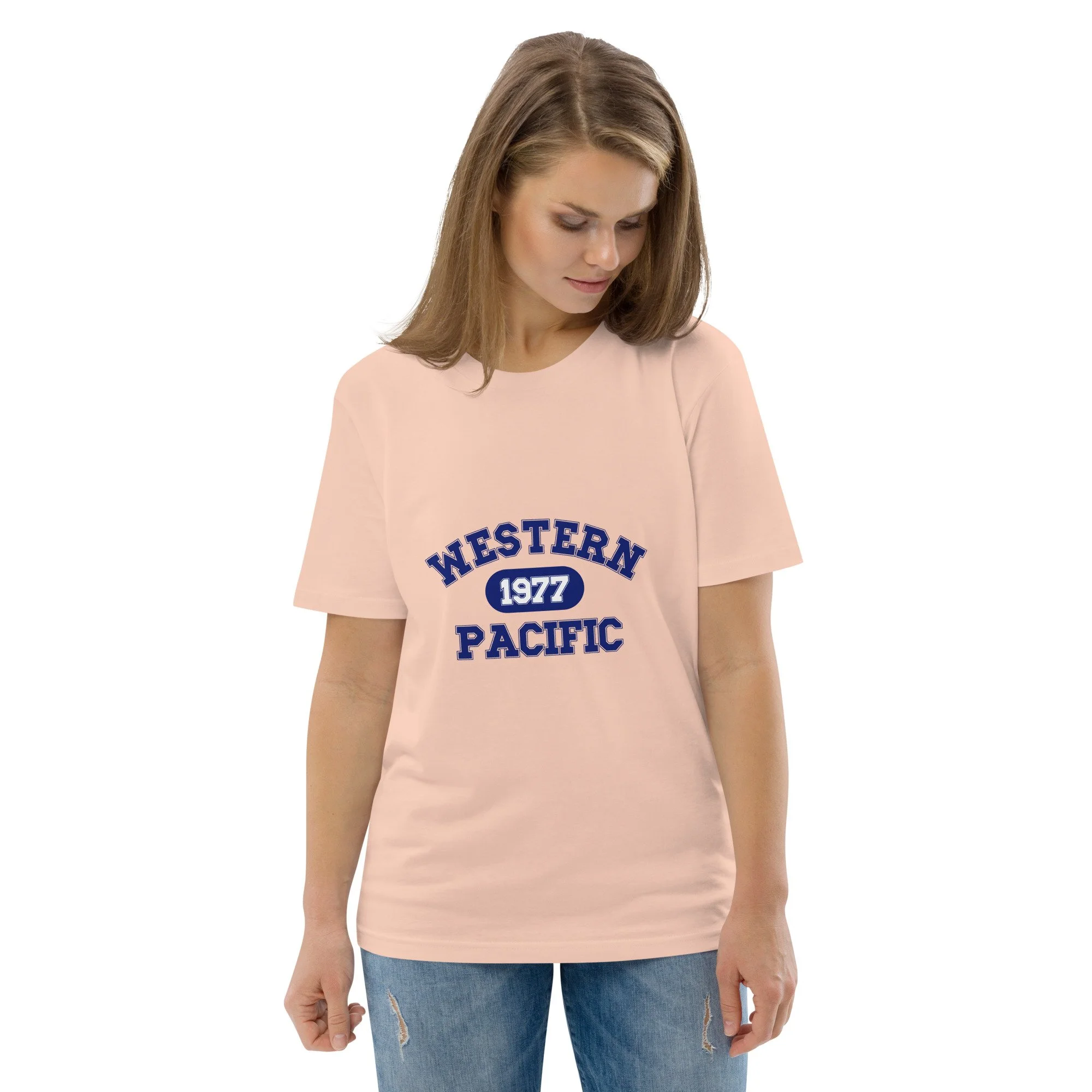 unisex-organic-cotton-creator-2.0-t-shirt-fraiche-peche-front-2-6aadb97674c17.jpg