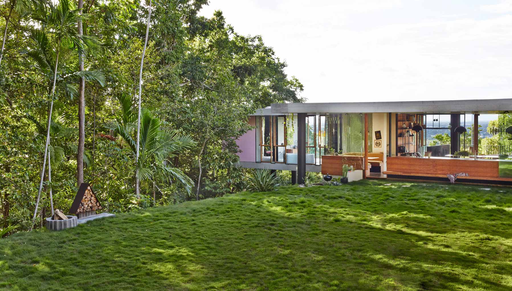 Planchonella House