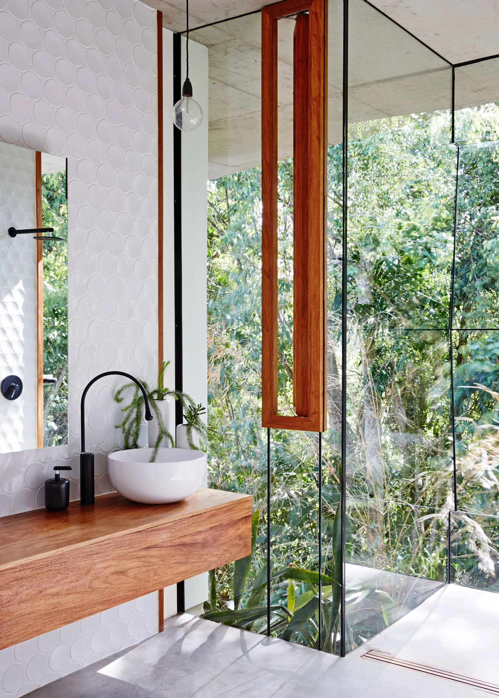Planchonella House