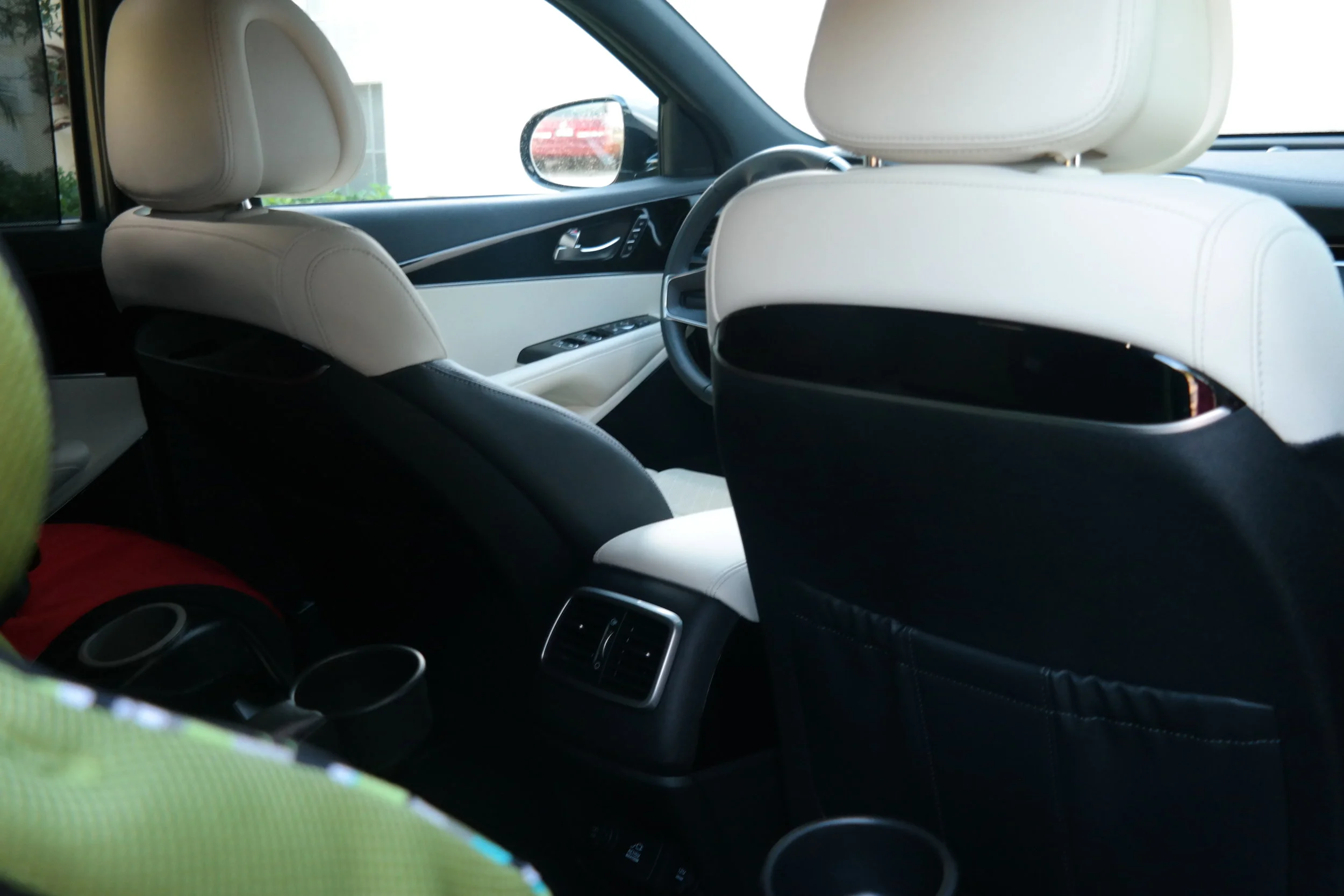 Kia_Sorento_Interior.jpg