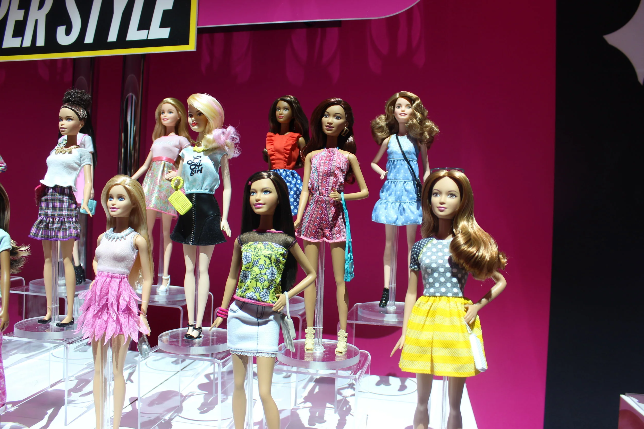 Barbies_7.jpg
