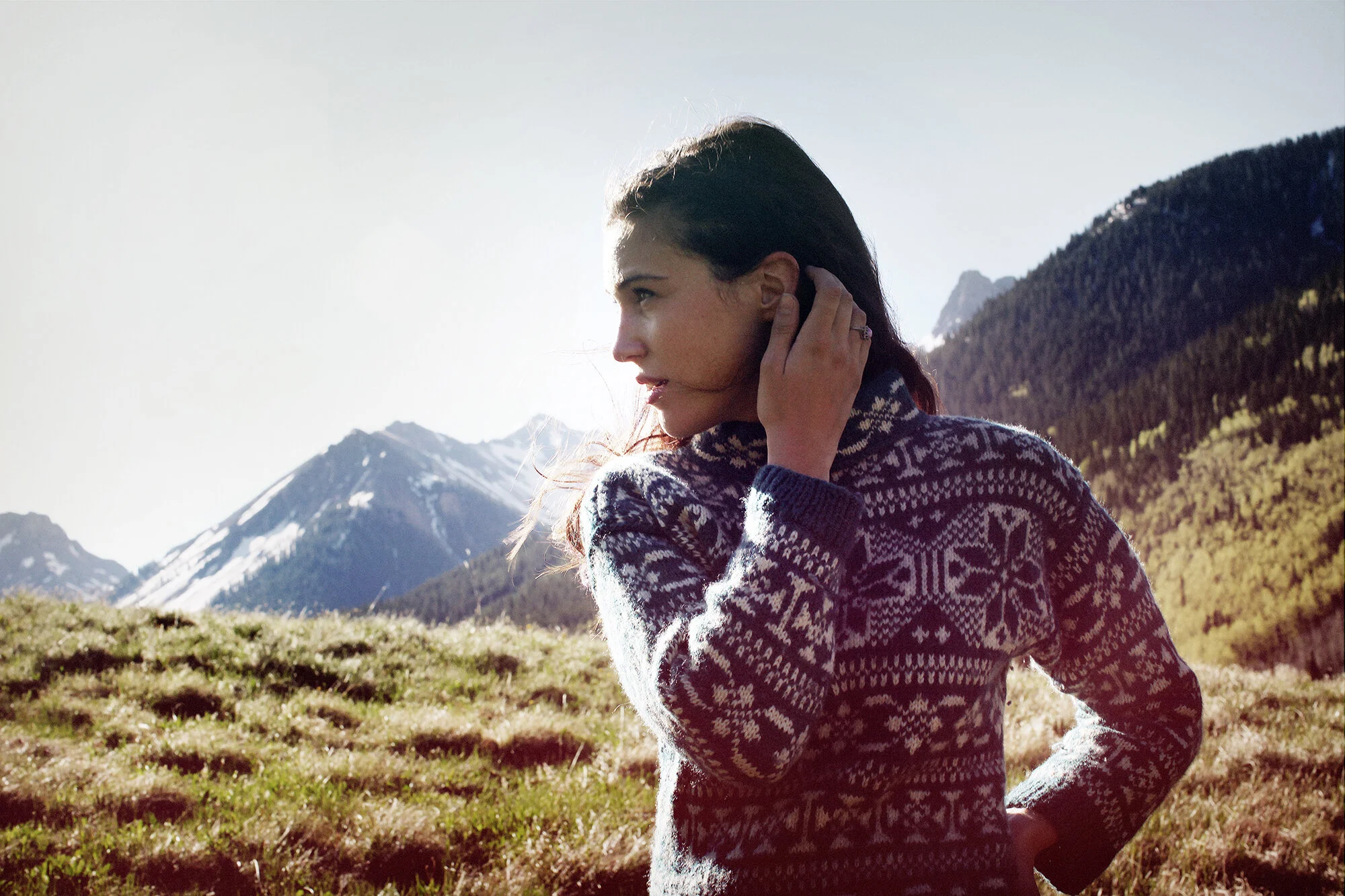 chris_eichenseer_merrell_origins_woman_sweater.jpg