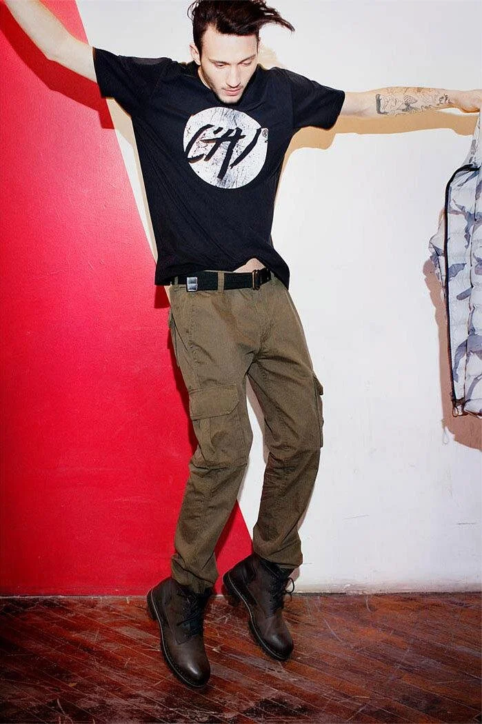 chris_eichenseer_cat_footwear_jump-guy.jpg