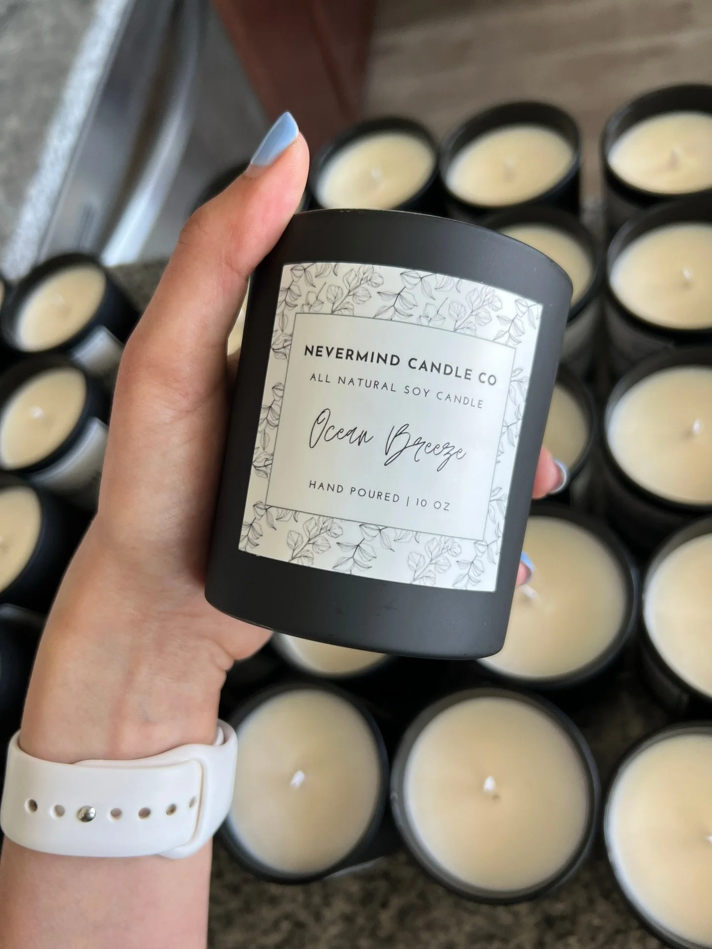 Every custom order starts with an idea and ends with something made just for you ✨🌿

#candlesofinstagram #candlemaking #customcandles