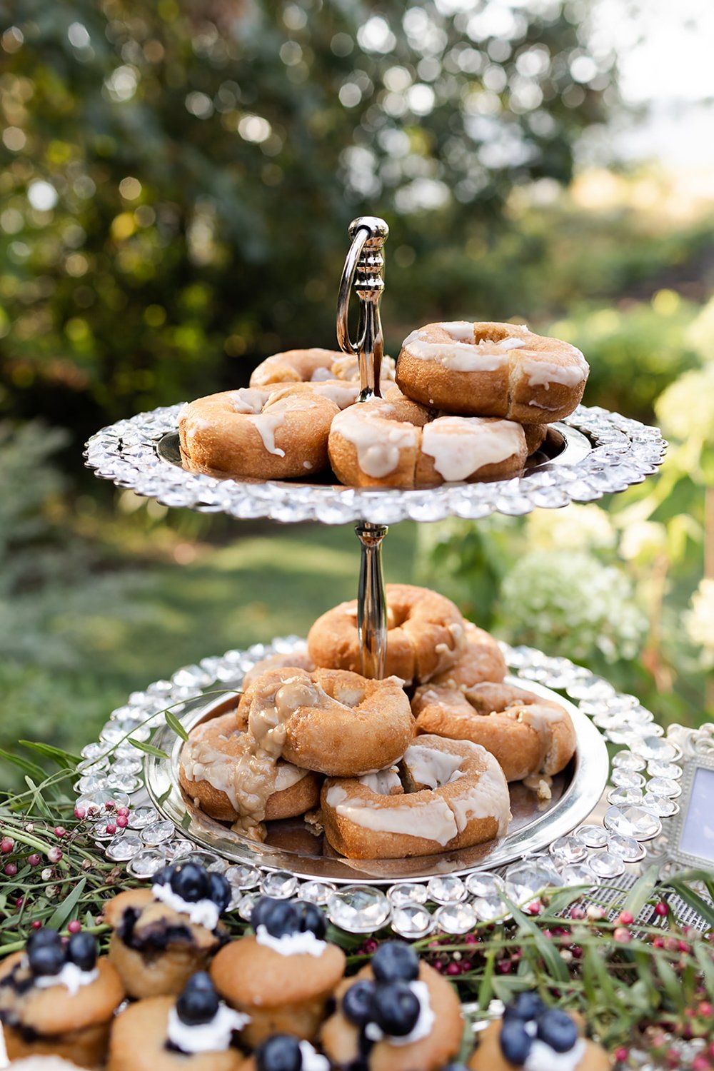 artisan donut display at outdoor wedding in oregon