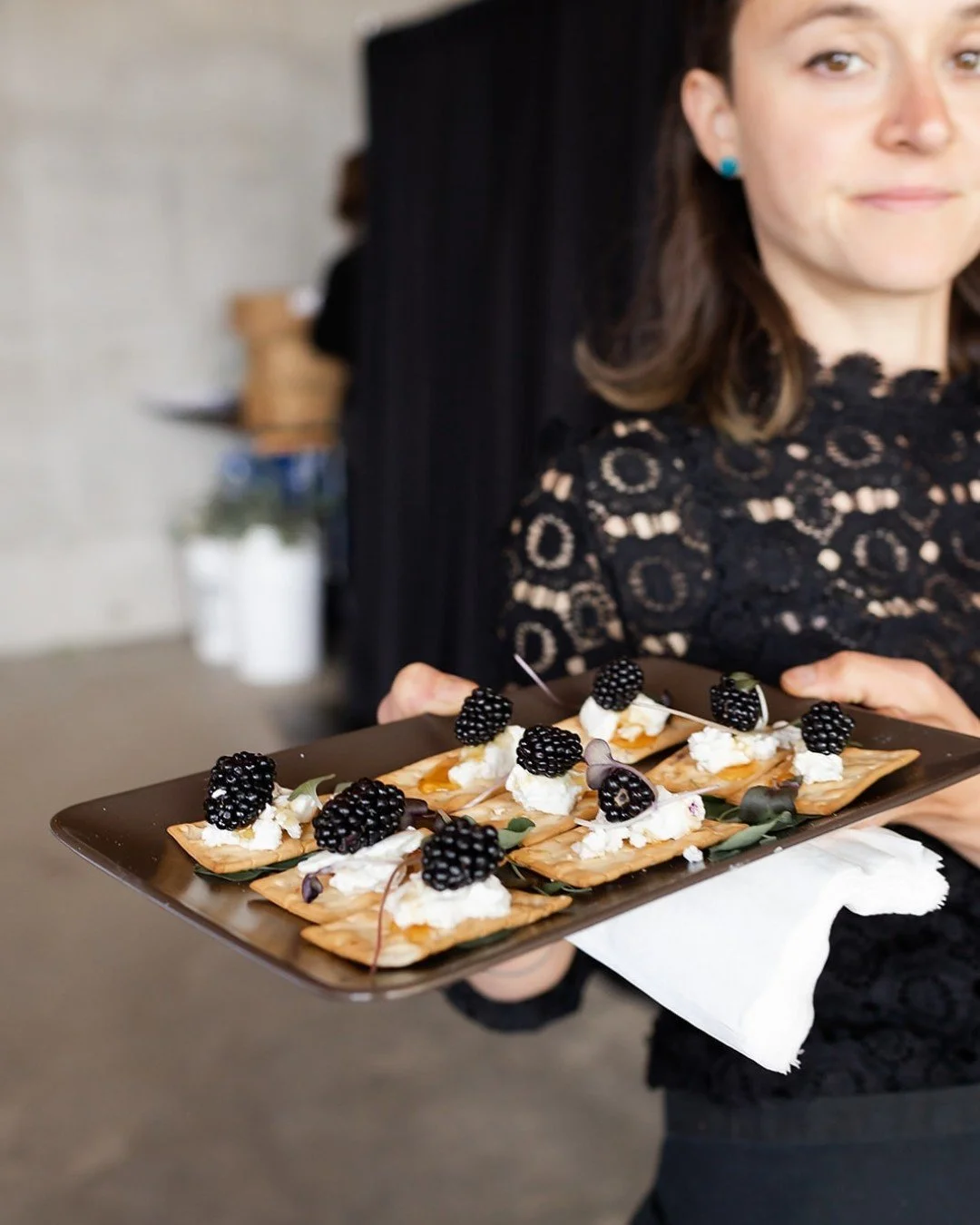 Blackberry, ricotta and a touch of crunch.
Presented with care by Aurelia. 🖤 #portlandcatering