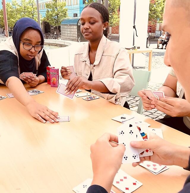 &rdquo;Vi vill visa att muslimer, kristna och judar kan jobba ihop&rdquo;. Trevlig sommar från torget i Kista! #ettsthlm #stockholmdirekt #tillsammansforsverige #fryshusethusby #järvafältet #tillit #inkludering #kistaträff #religionsdialog #svens