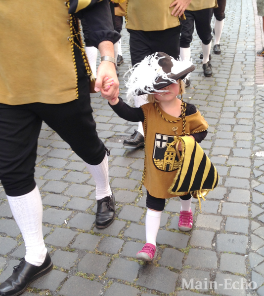 Messeeinzug in Miltenberg