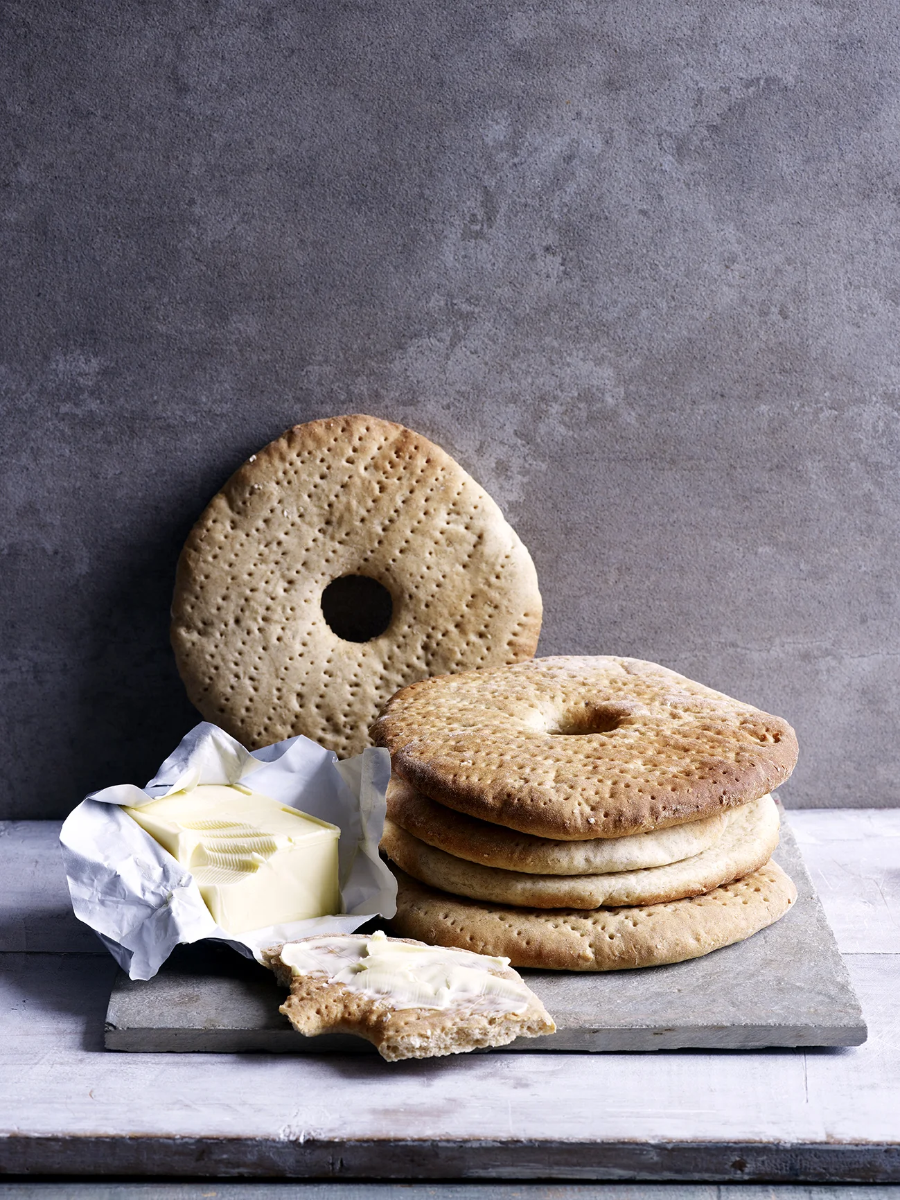 L_RPS1867_Rye_flatrolls_01.jpg