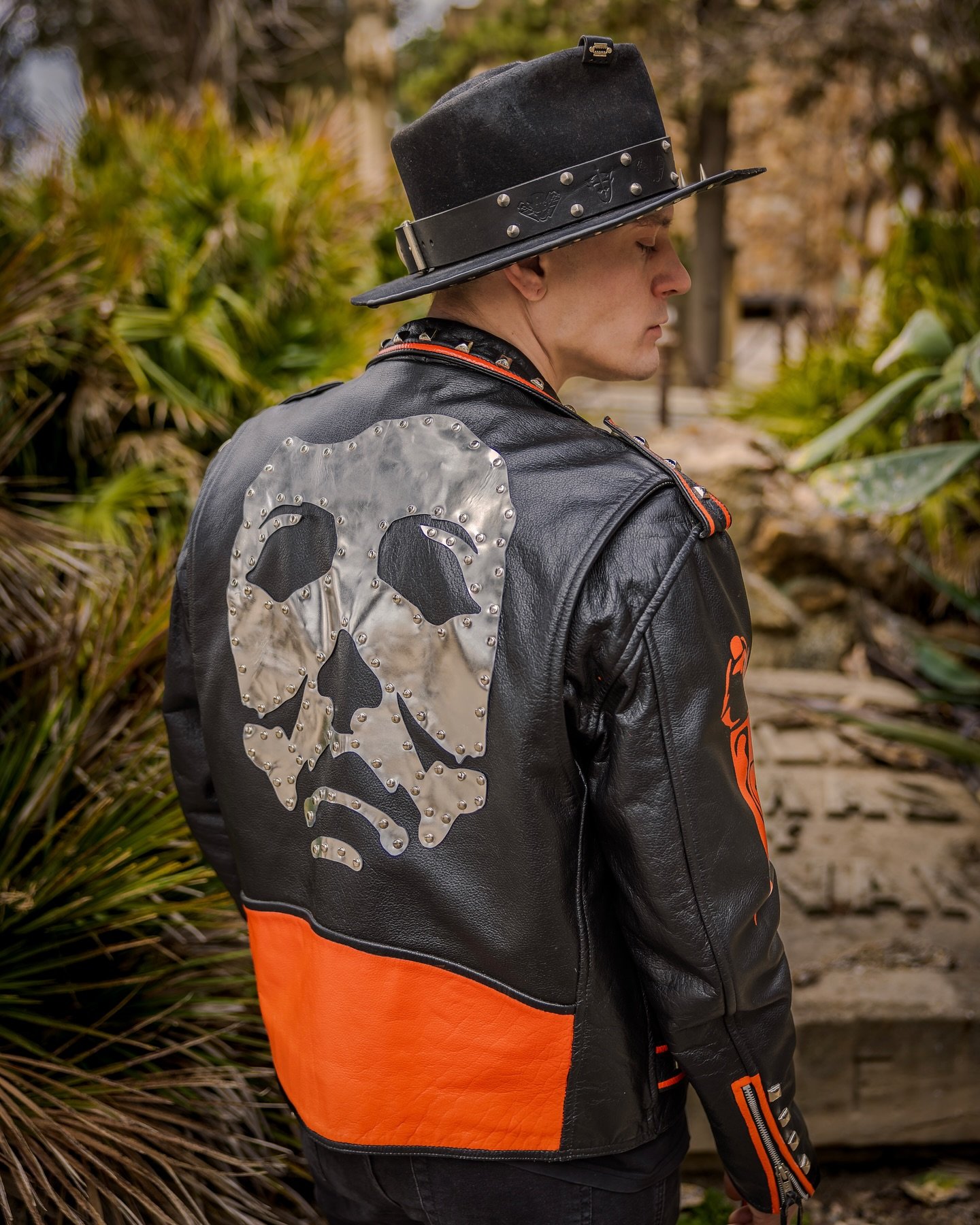 Hey Creeps, how&rsquo;s your week going so far?

More of Me Mooching around Montju&iuml;c with @criscalvente_videography 🎃

1/1 &lsquo;HALLOWEEN&rsquo; Jacket available now on my website, hat is from my collab with @blade_hats 🤌🏼

If you want to d