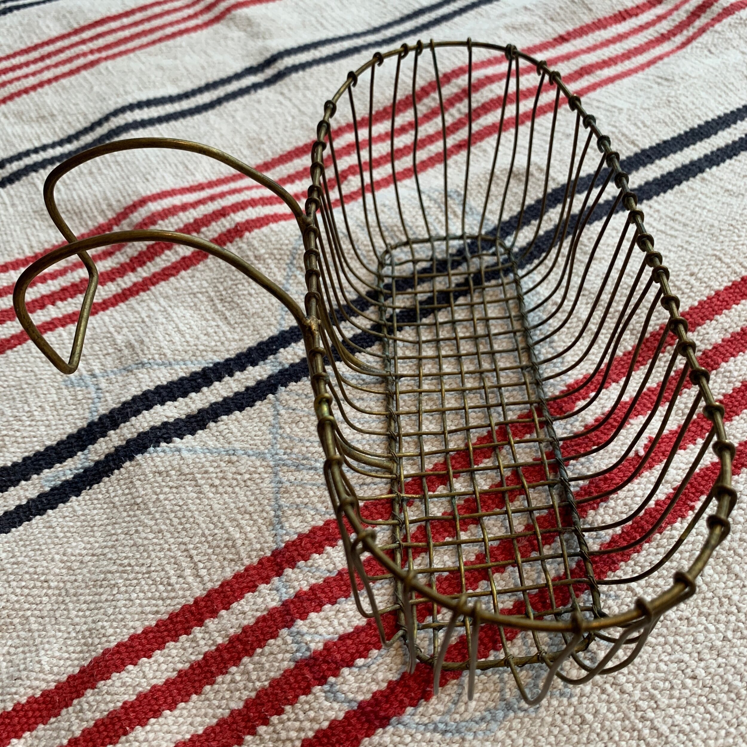 Pair of metal soap holders