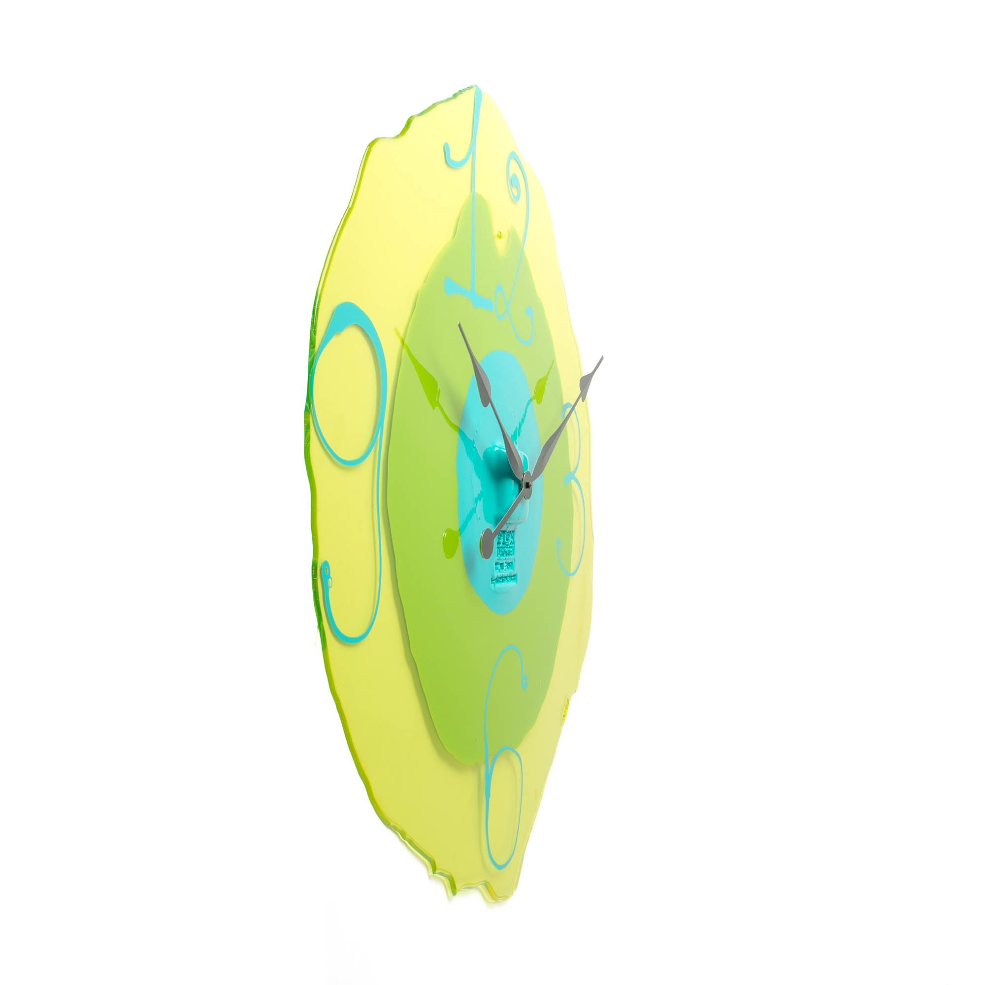 WatchMe-XL-3.jpg