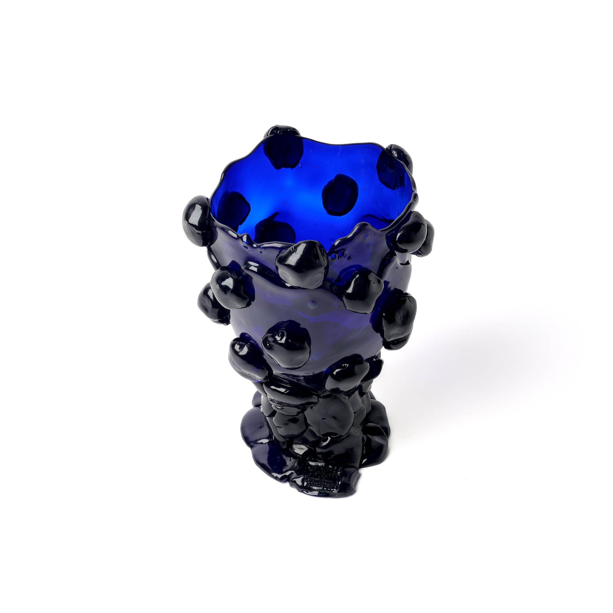 Nugget-Blue-M-3.jpg