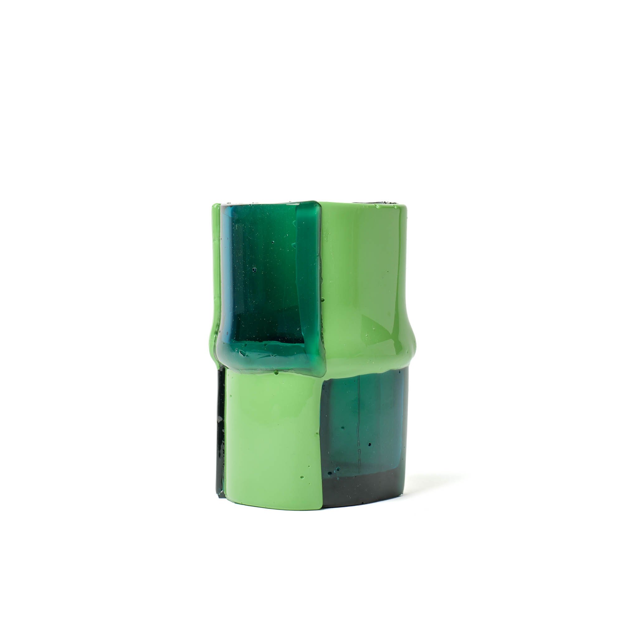 Bamboo-LMV-5012-2470-S-Low.jpg