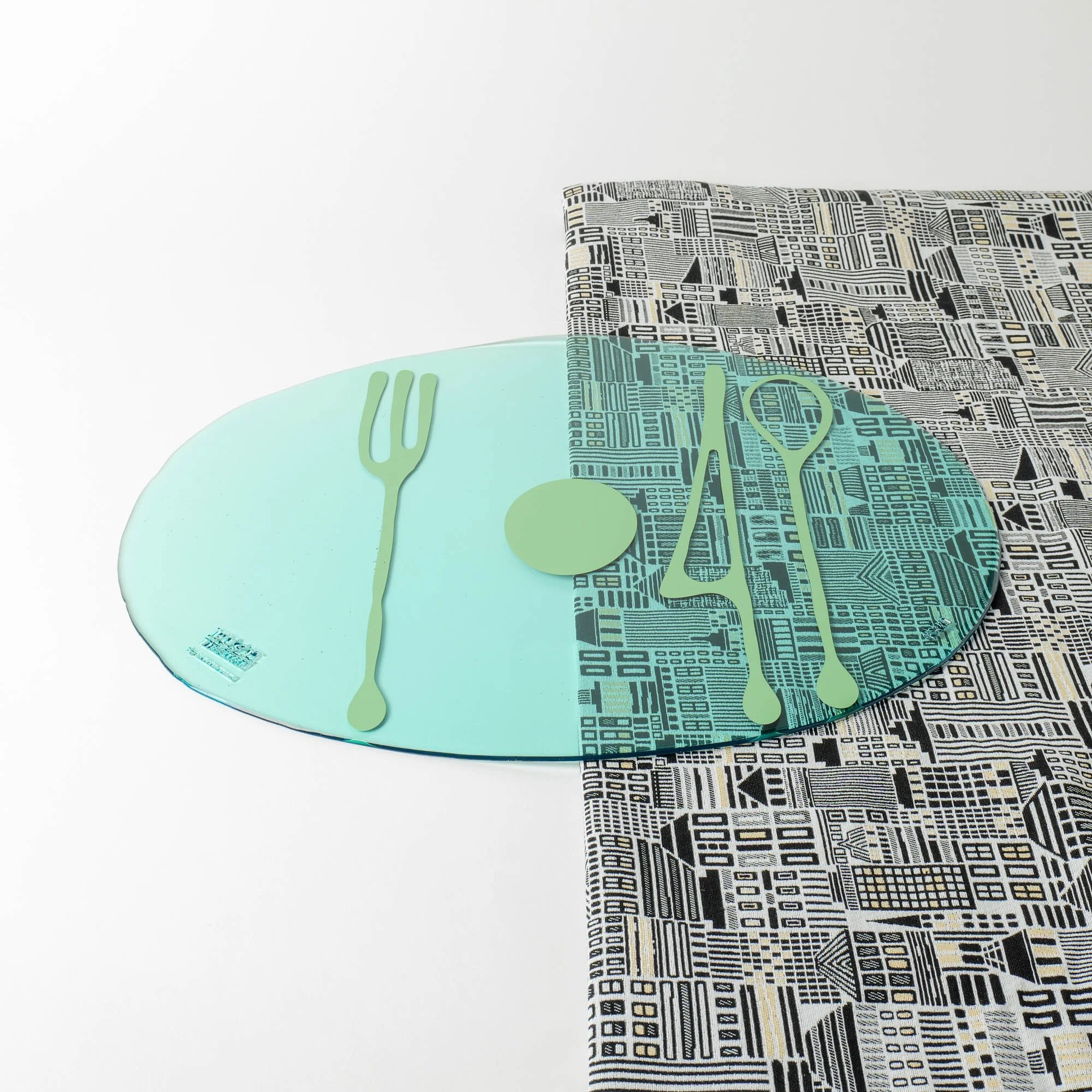 TableMates-FDH-7021-2470-Low-7.jpg