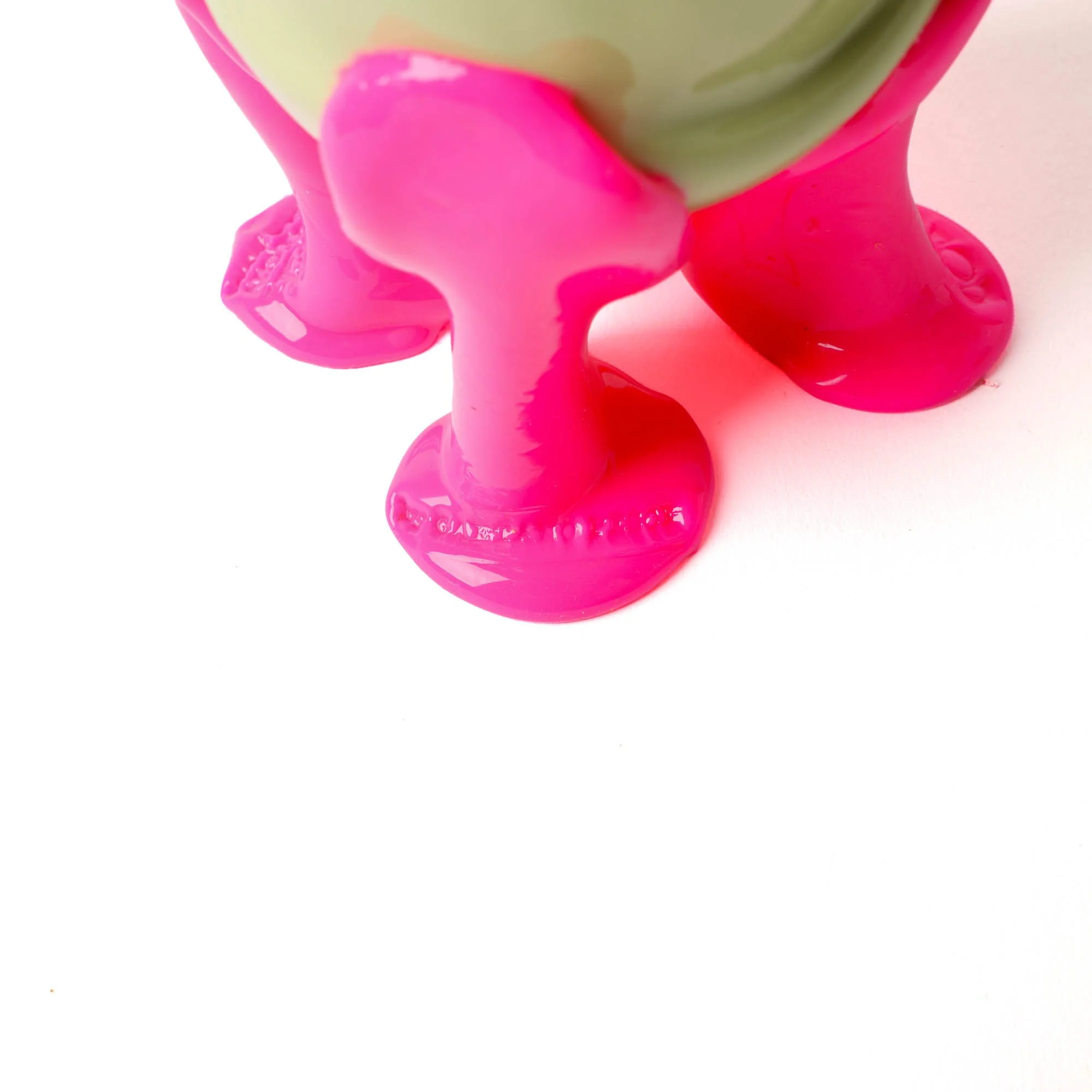 XS-Clear-FuchsiaFluo-7.jpg