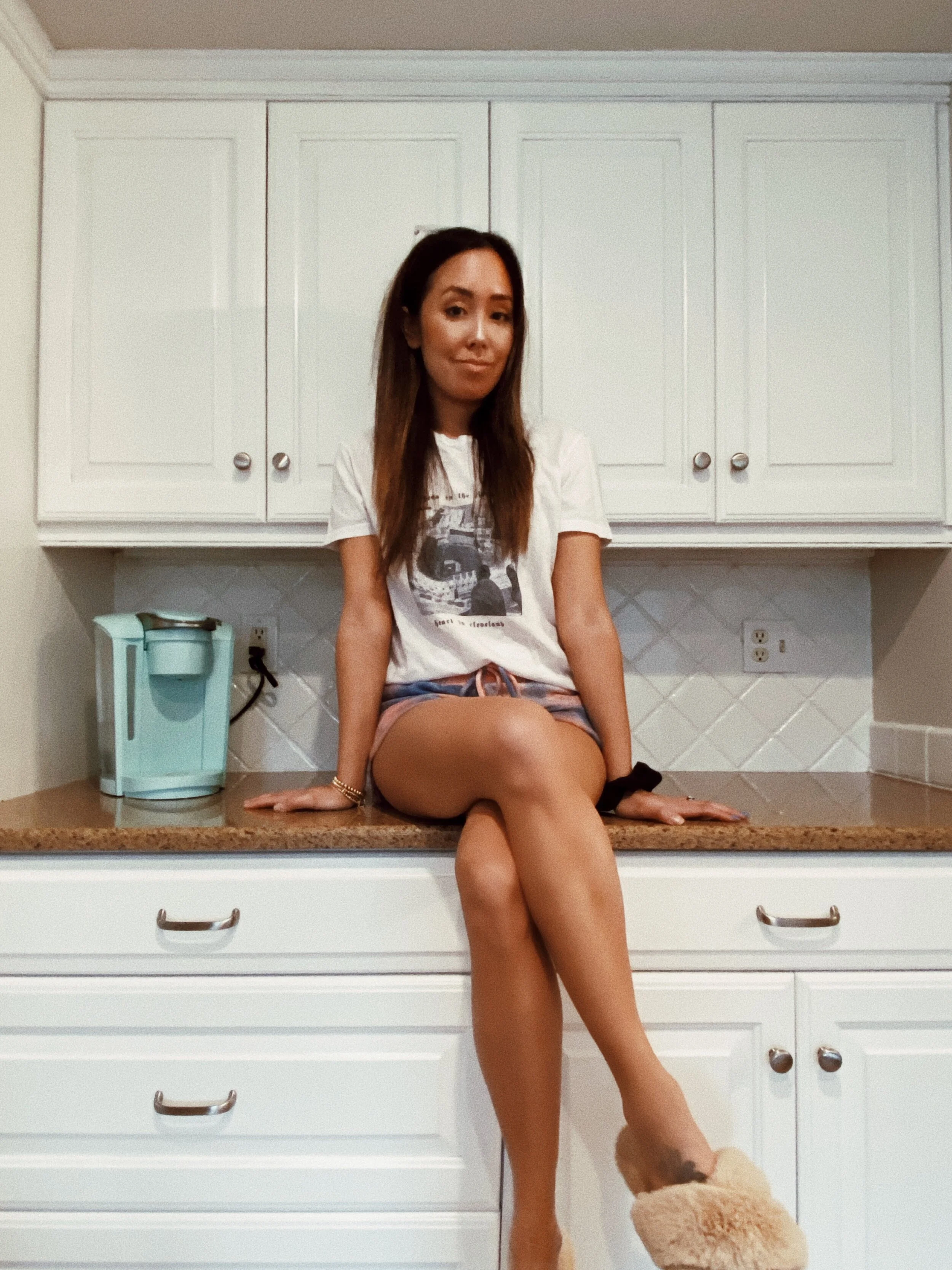 How To Paint Your Cabinets AND Tile