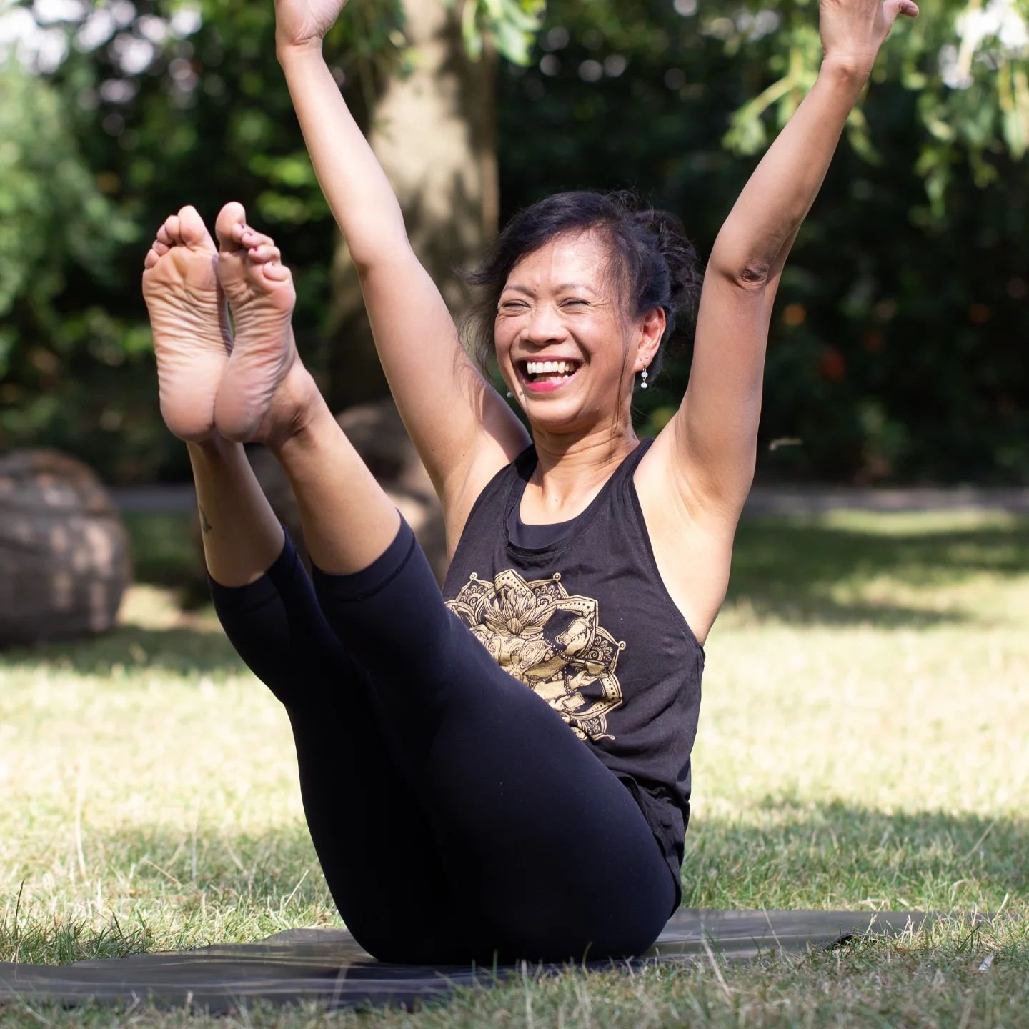Happy 58th birthday to the literal embodiment of a ray of sunshine, one of our amazing yoga teachers, @noriejonesyoga! 💕

Norie has been teaching for us since our early days, and she herself only started yoga when she was 46. She I slides us constan
