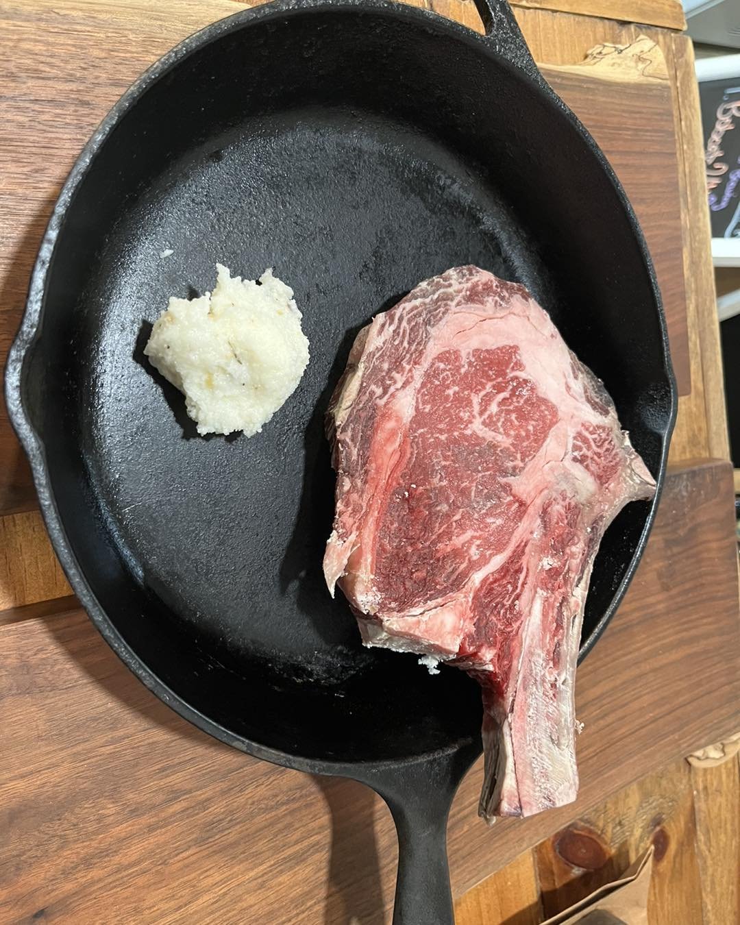 Rainy day friends! 
Free BFM seasoned tallow with steak purchase this weekend!  Take your grilling inside if it&rsquo;s raining outside! #grilling #steak #steakhouse #agedsteak #agedsteaks #bbq #bbqlovers #smokedmeat