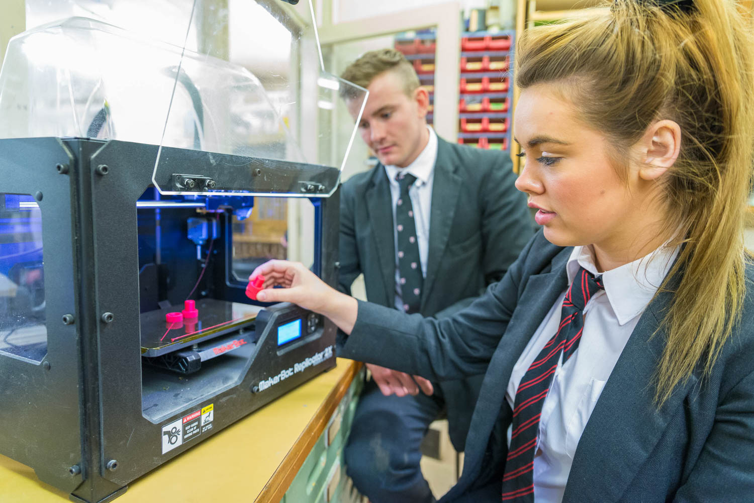 students with 3D printer