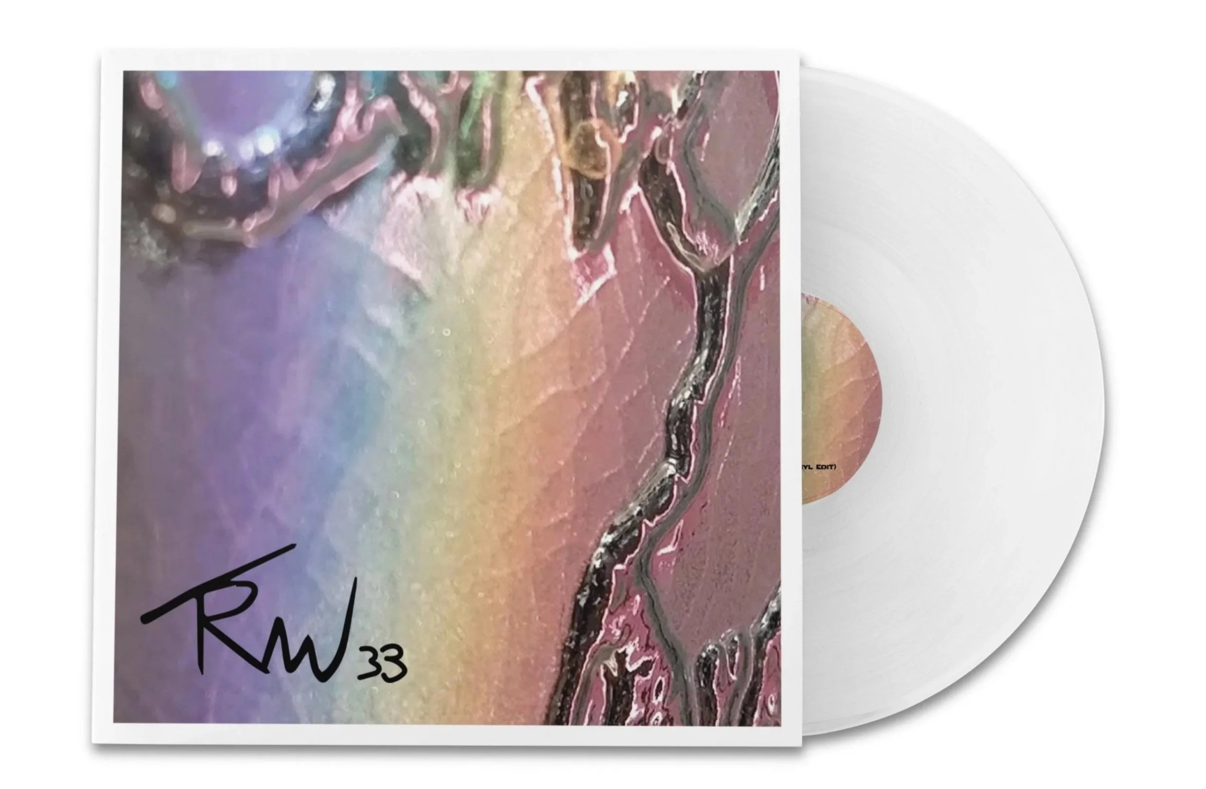  Het vinylalbum  TRW 33  bevat zes tracks van Tommie en verscheen op 30 maart 2021. Dit project is ontstaan vanuit kwetsbaarheid, liefde en gedeelde emoties. Ik ben ontzettend trots op iedereen die hieraan heeft bijgedragen en in het bijzonder Jim, m