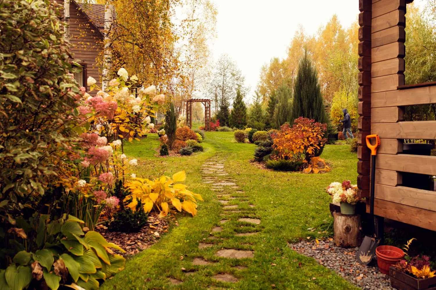 natural_ecnofriedly_backyard_garden_design