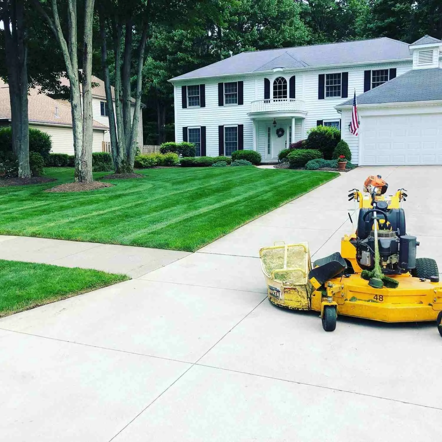 Lawn_Maintenance_Landscaping_services_in_ohio