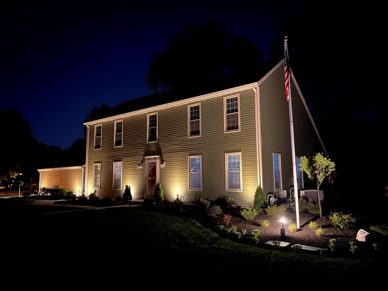 Outdoor_lighting_and_landscape_design_by_Forni