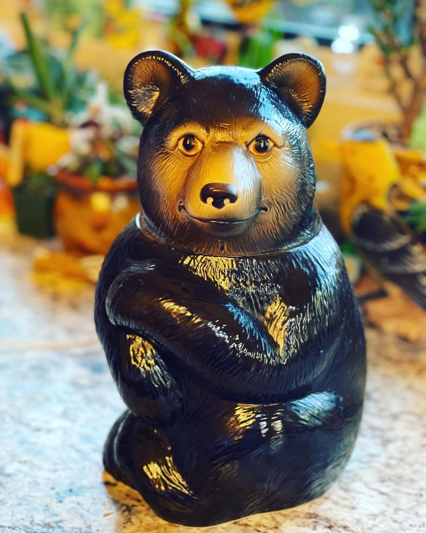 He found me in Indiana over Thanksgiving. This is going to be quite the swanky bear when I get to him! #mosaicbears #cookiejar #bearlove #mosaicart