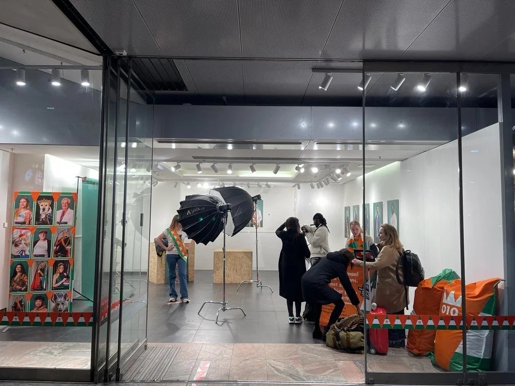 Opinie: Koningsdag bombardeert in arm Rotterdam iedereen tot king &amp; queen