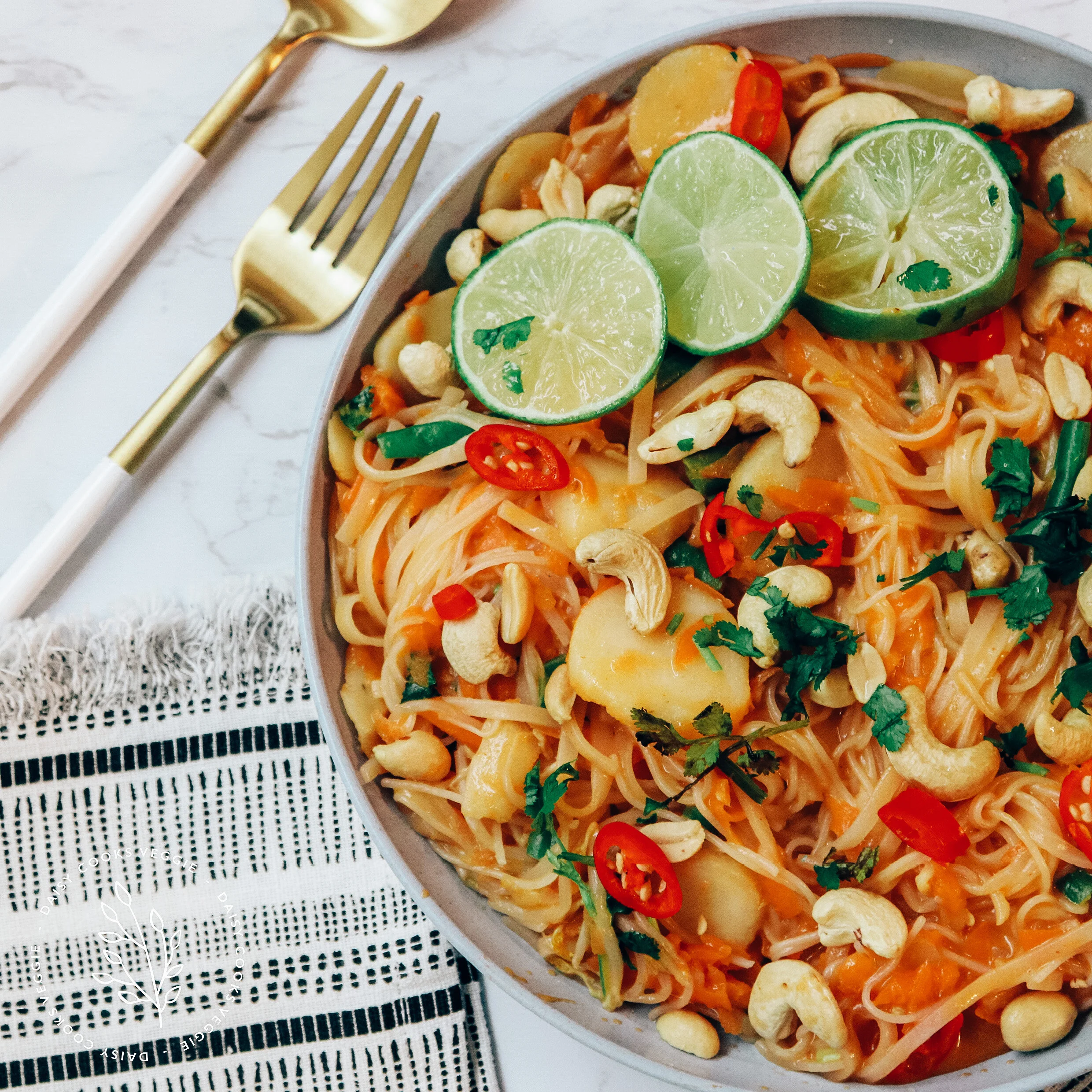 Thai%20Red%20Coconut%20Noodles4.JPG