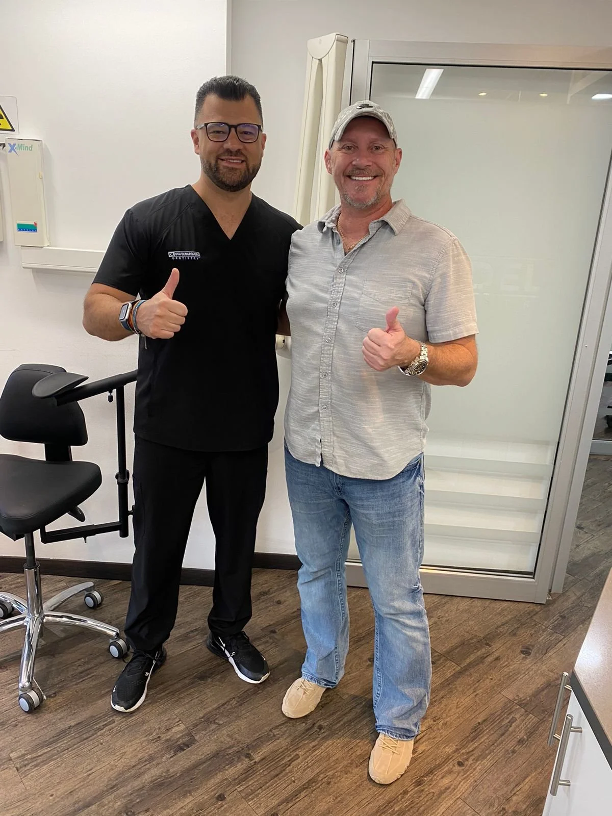 Dental Crowns with Dr. Delfin Barquero in Costa Rica