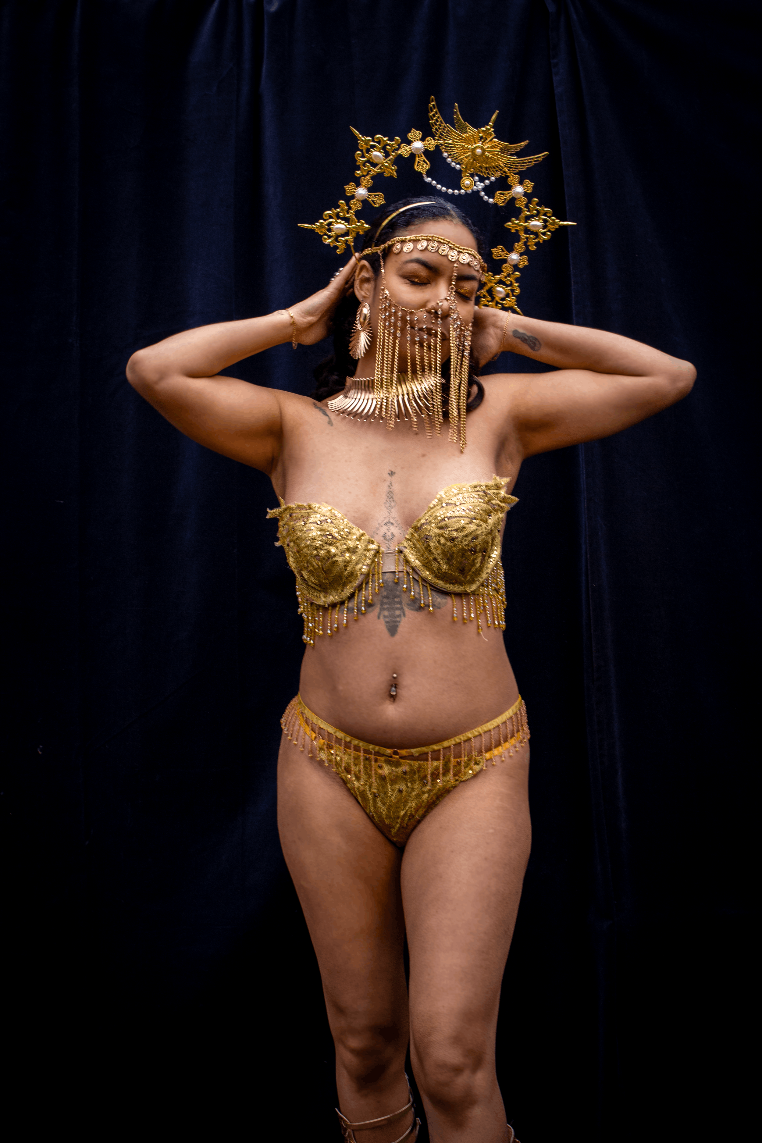 Burlesque Photoshoot Performer Cabaret Dancer Headshots Costume Portfolio London.png