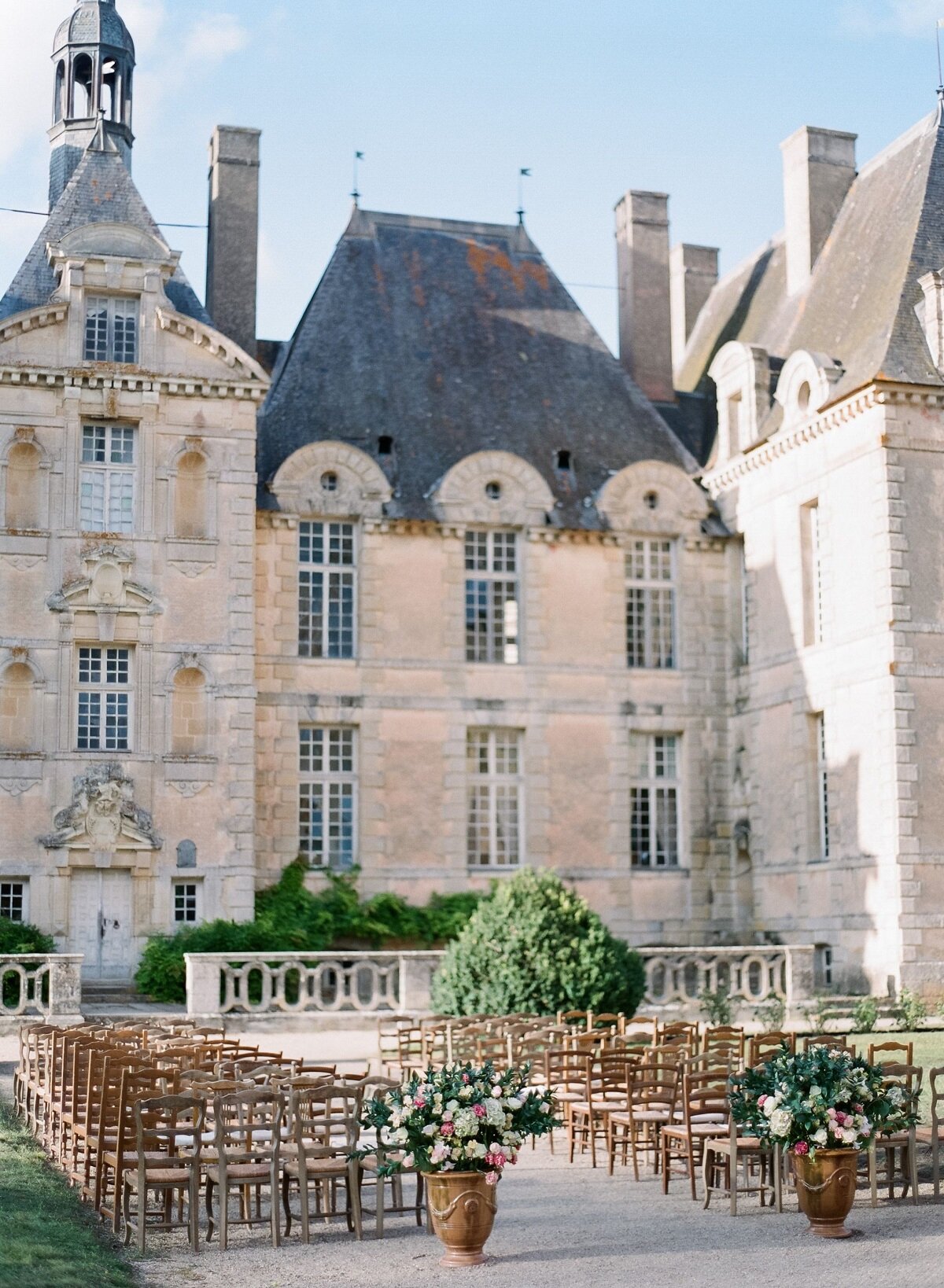 PeterAndVeronikaPhoto_AVeryBelovedWedding_France_ (191).jpg