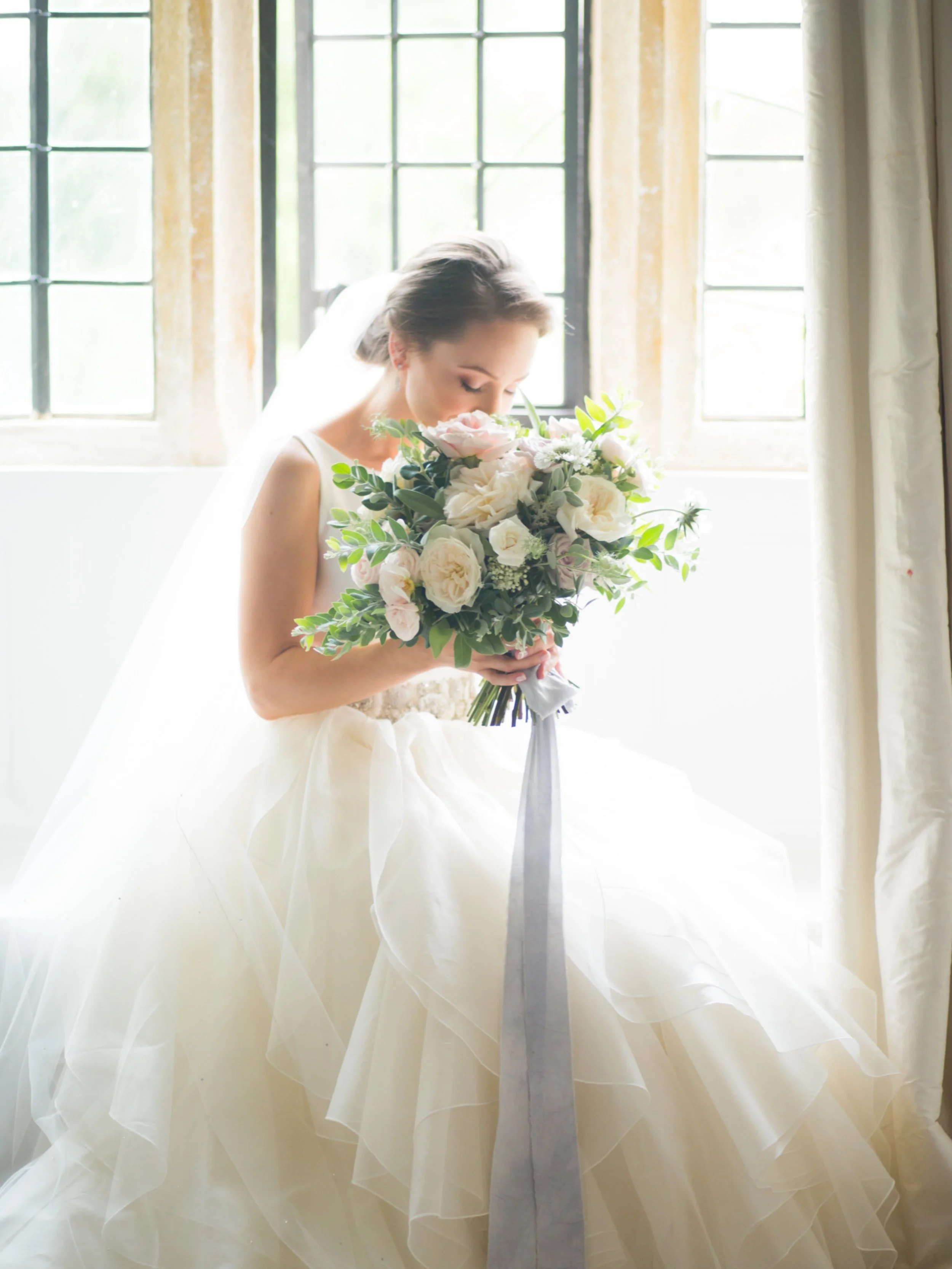 Beautiful bride in England 💘👑

Photo: @peterandveronika 
Dress: @elfenkleid_atelier 
As seen on @stylemepretty 

#destinationweddingplanner #gettingmarried #destinationweddingengland 
#bestweddingplanner #weddingengland