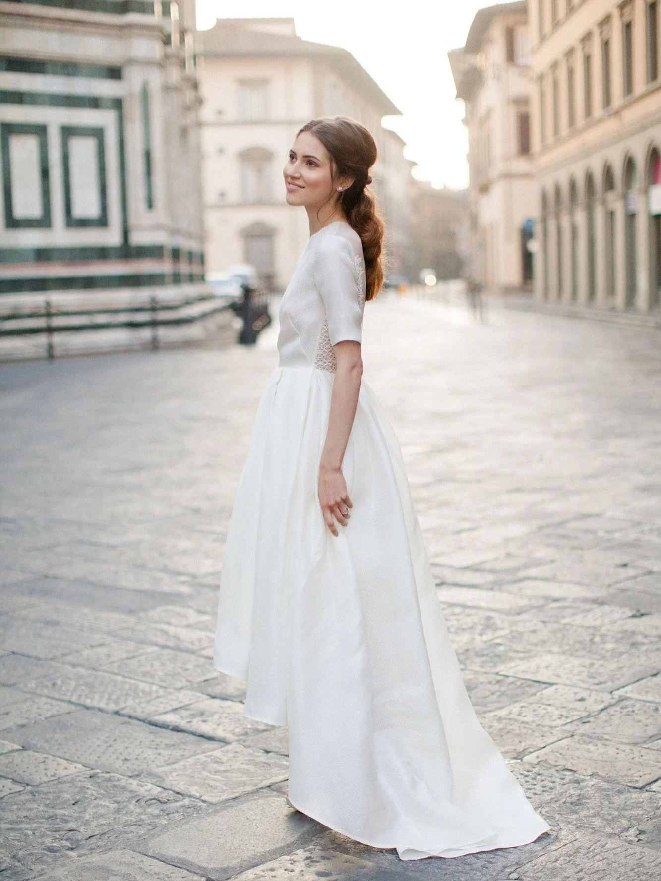Bridal beauty in Florence 👑
Photo: @atelieraberg 
As seen on @stylemepretty 

#destinationweddingplanner #florencewedding #destinationweddingflorence 
#bestweddingplanner #italywedding