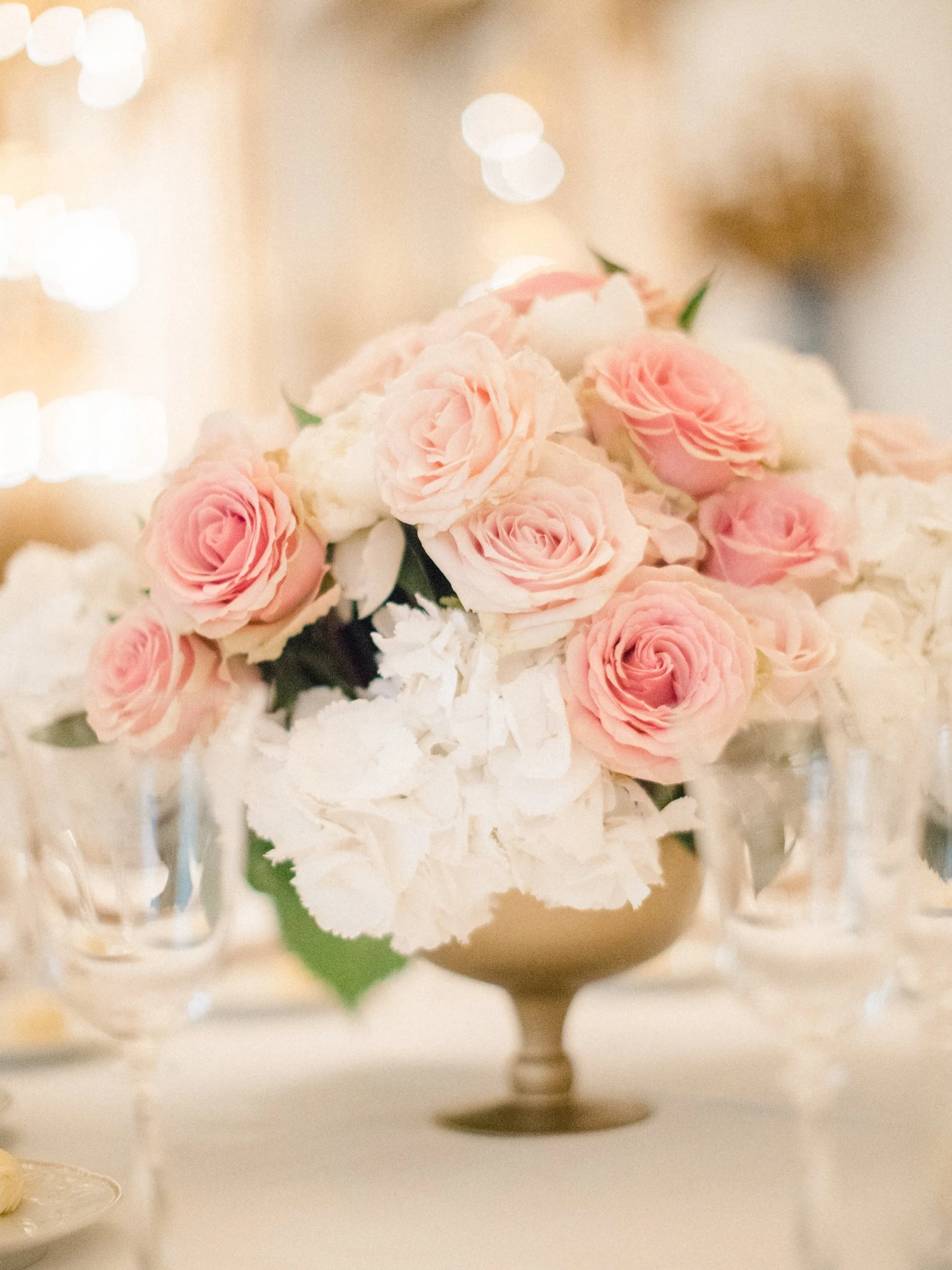 A glimpse into a Destination Wedding Weekend at 
@palaisliechtenstein 😍

Featured in @bridalmusings 
Photo: @atelieraberg 

#destinationweddingplanner #gettingmarried #destinationweddingaustria
#bestweddingplanner #fineartwedding