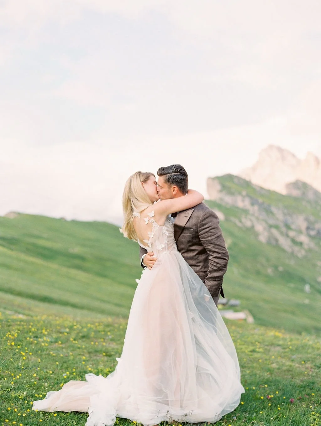 Couple shoot at the heights of Southtyrol, beautifully captured by @ashleyludaescherphoto and featured in @martha_weddings and @stylemepretty 🤍

Collab: ashleyludaescher

#destinationweddingplanner #gettingmarried #destinationweddingitaly 
#bestwe