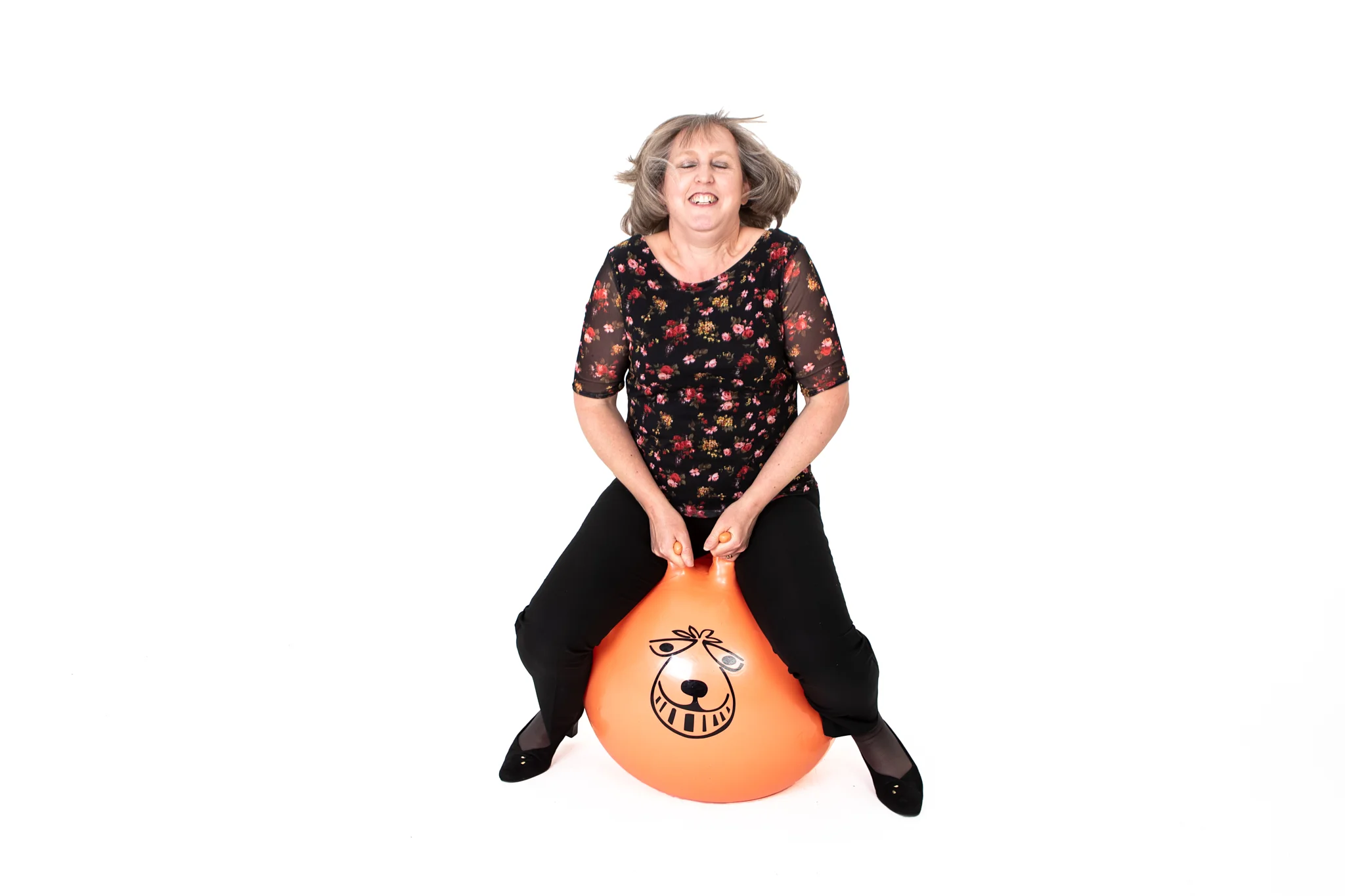 Amanda discovers that dropping by for a headshot can lead to unexpected things…