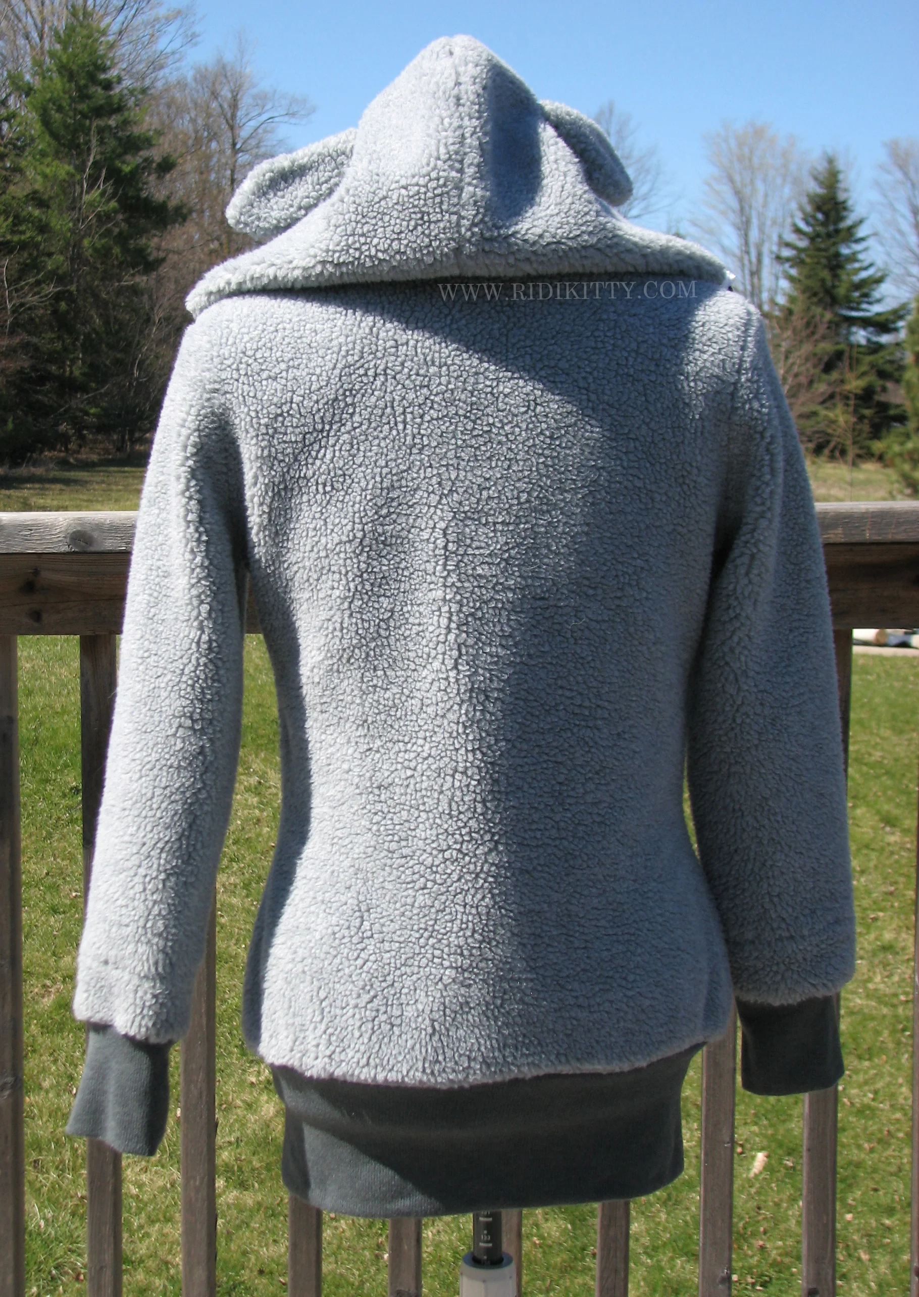 totoro store back1.jpg